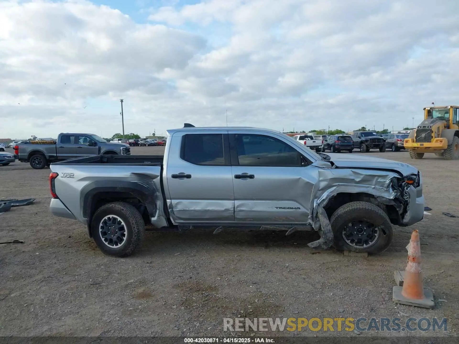 13 Photograph of a damaged car 3TYLB5JN9RT039473 TOYOTA TACOMA 2024