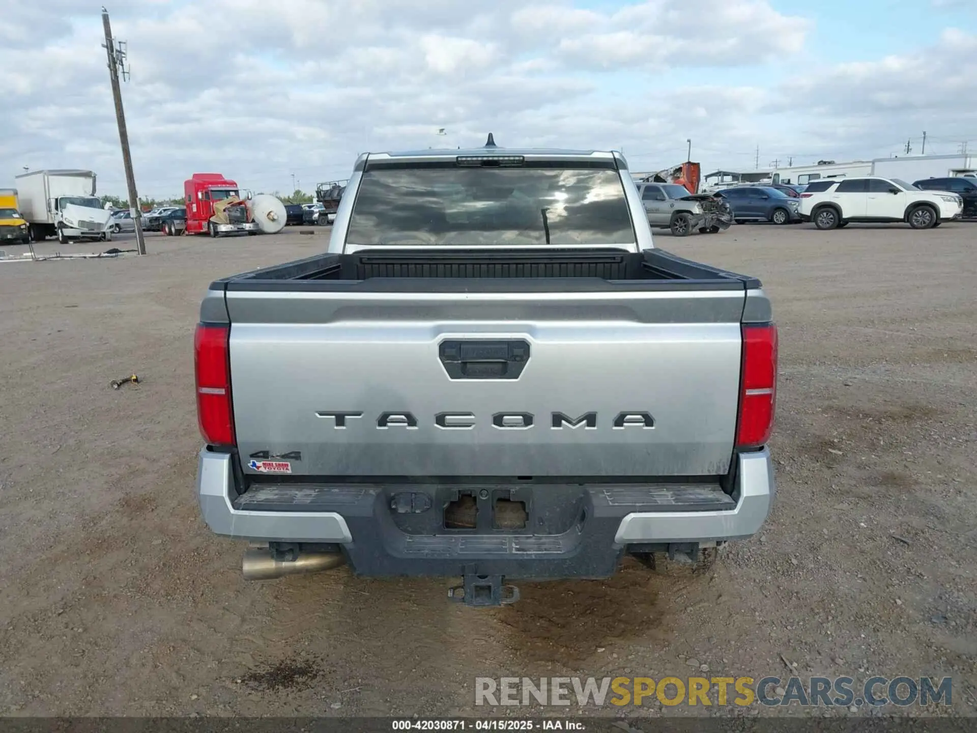 16 Photograph of a damaged car 3TYLB5JN9RT039473 TOYOTA TACOMA 2024