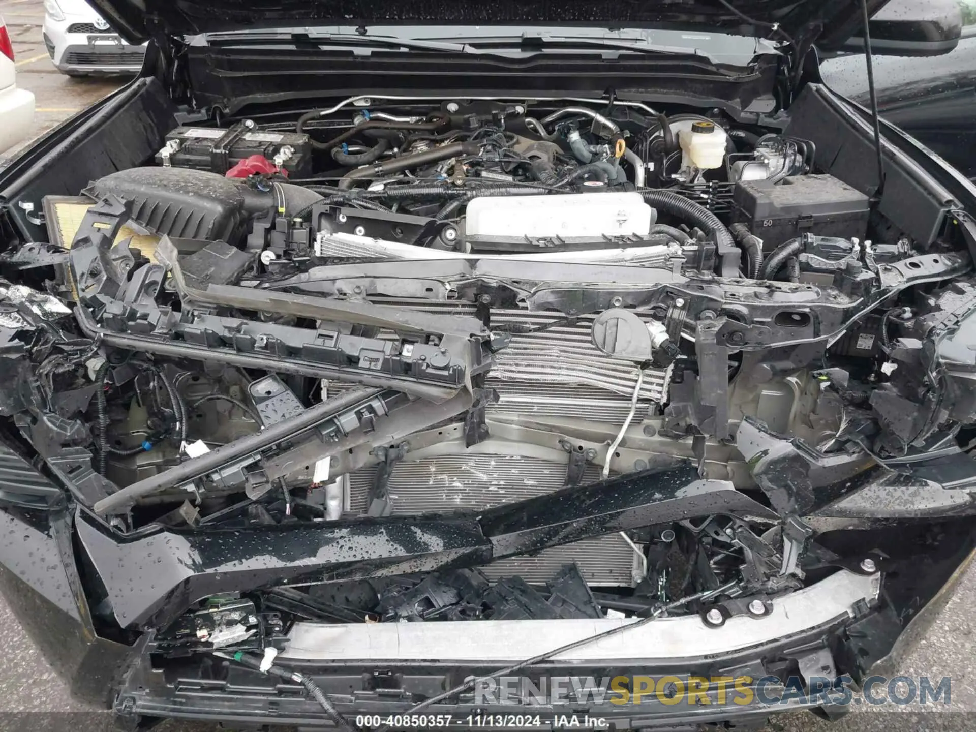 10 Photograph of a damaged car 3TYLB5JNXRT004392 TOYOTA TACOMA 2024