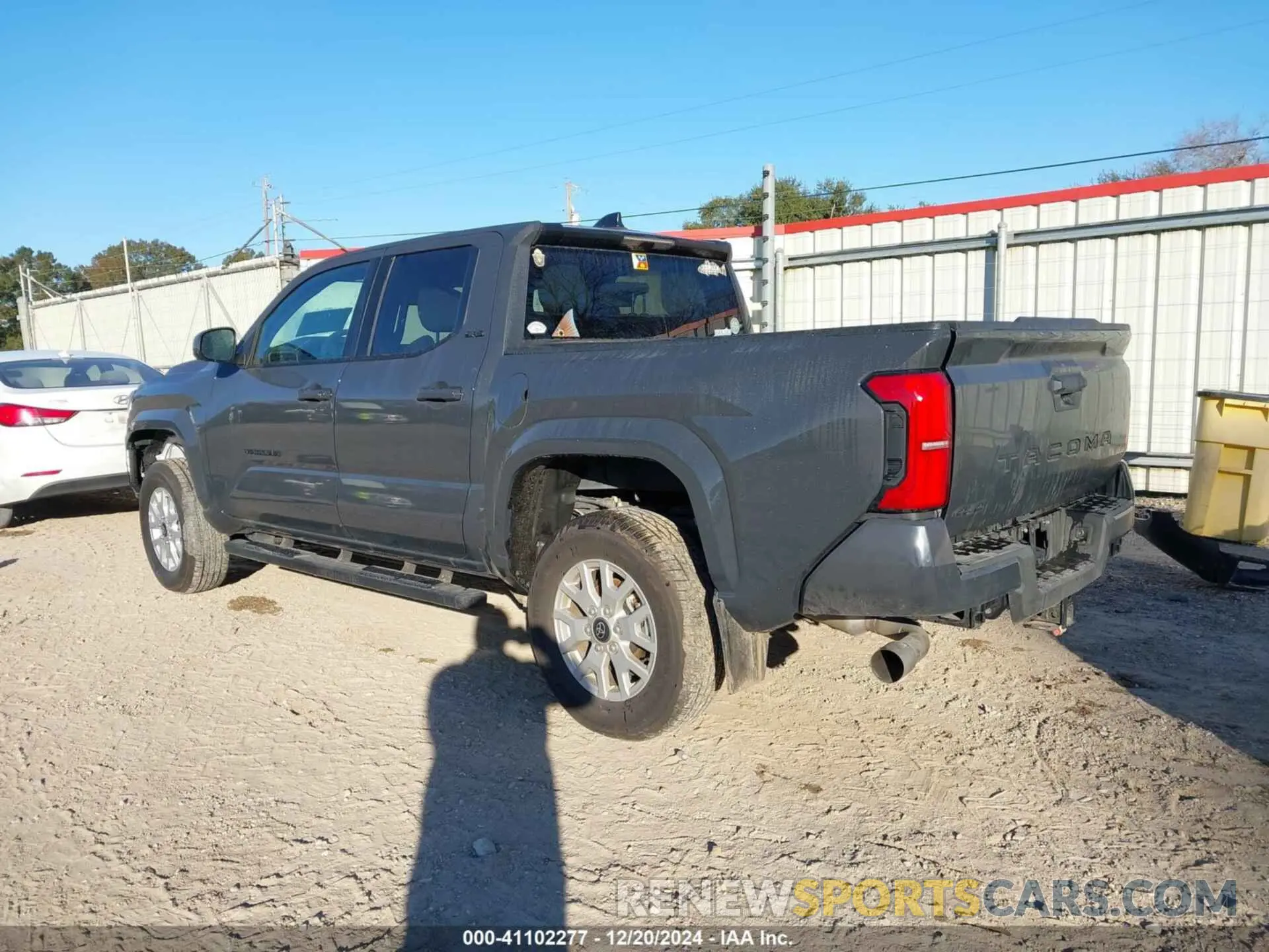 3 Photograph of a damaged car 3TYLB5JNXRT008118 TOYOTA TACOMA 2024