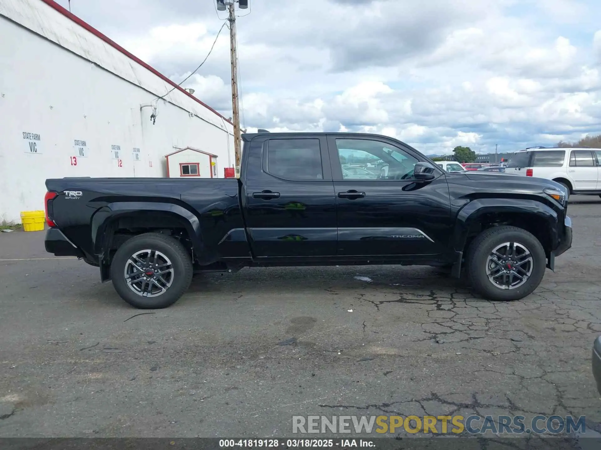 13 Photograph of a damaged car 3TYLB5JNXRT055214 TOYOTA TACOMA 2024