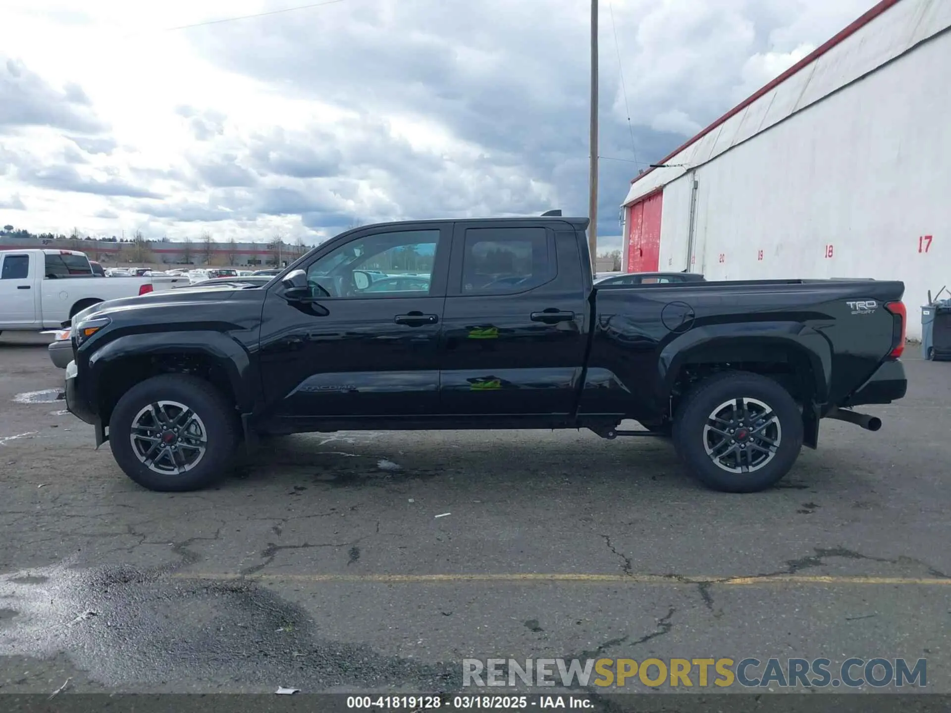 14 Photograph of a damaged car 3TYLB5JNXRT055214 TOYOTA TACOMA 2024