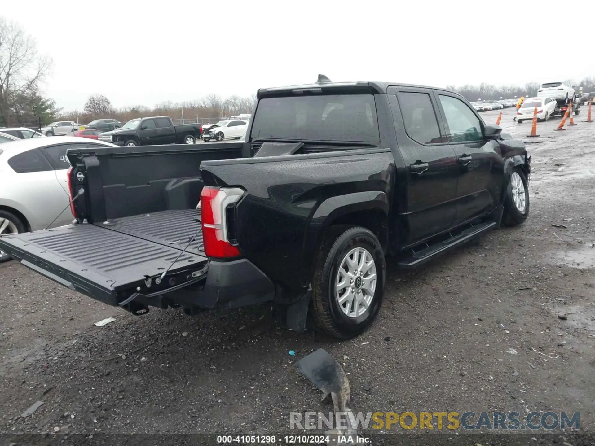 4 Photograph of a damaged car 3TYLD5KN2RT004962 TOYOTA TACOMA 2024