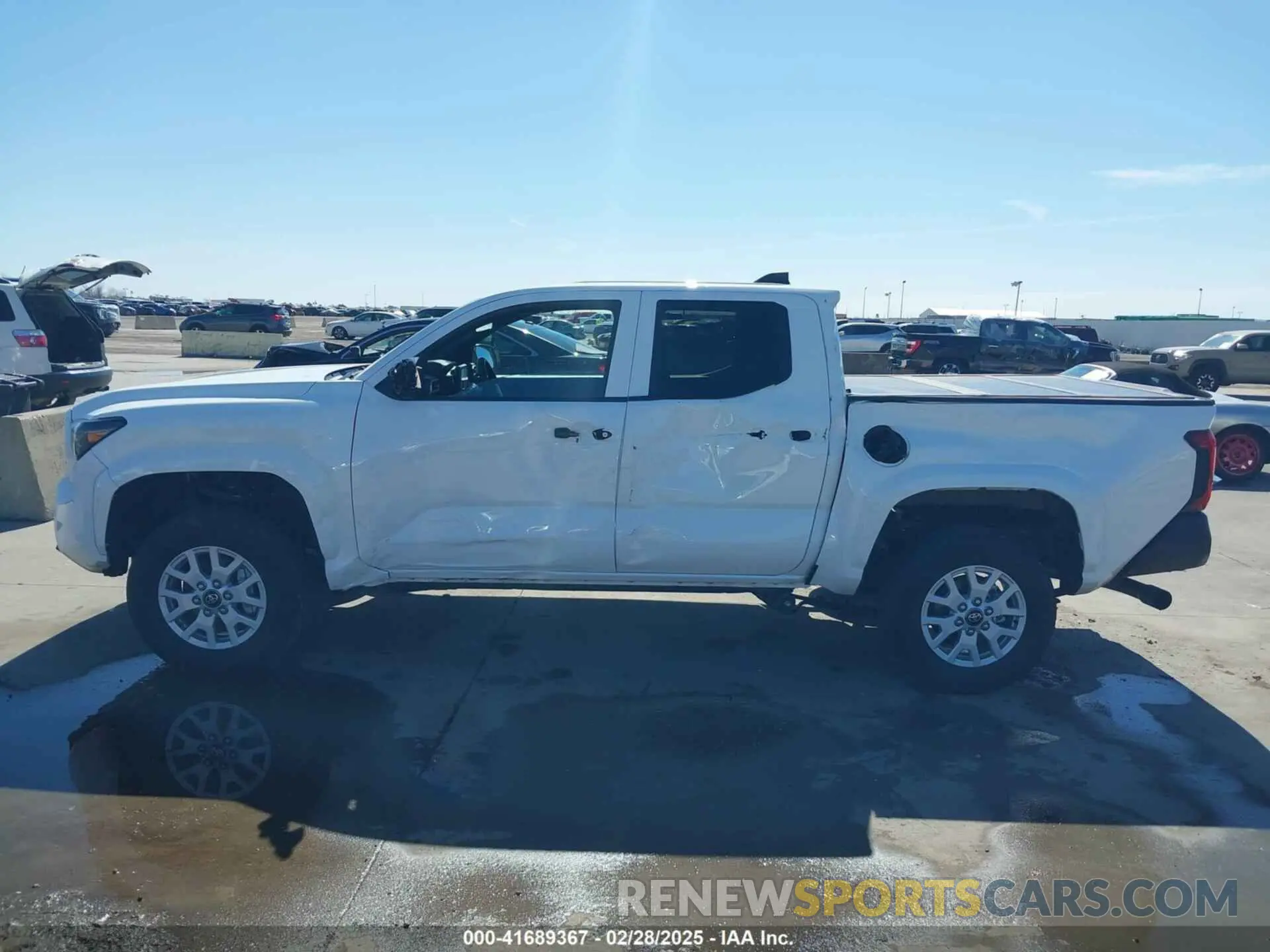 14 Photograph of a damaged car 3TYLD5KN7RT008327 TOYOTA TACOMA 2024