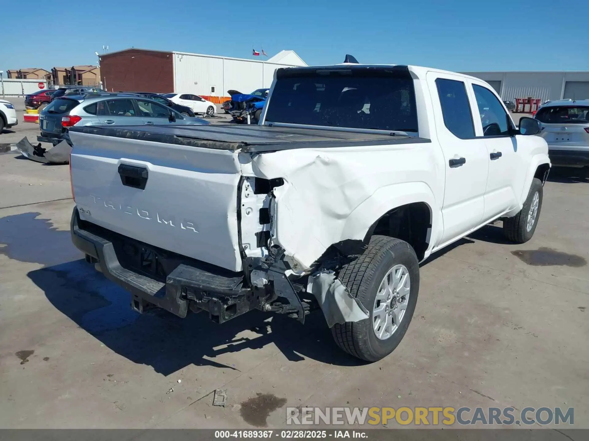 4 Photograph of a damaged car 3TYLD5KN7RT008327 TOYOTA TACOMA 2024