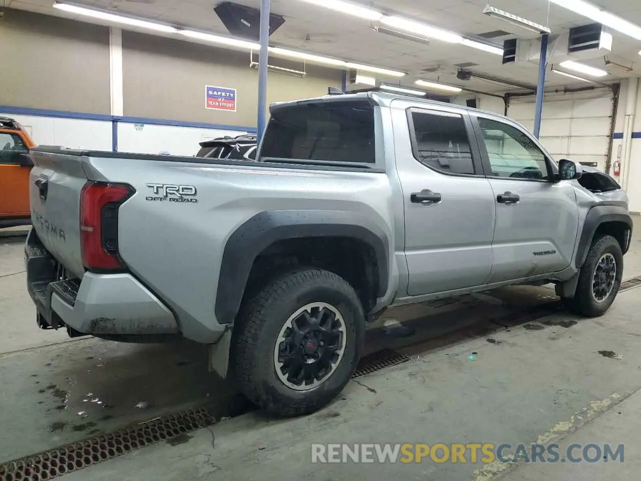 3 Photograph of a damaged car 3TYLE5JN3RT024247 TOYOTA TACOMA 2024