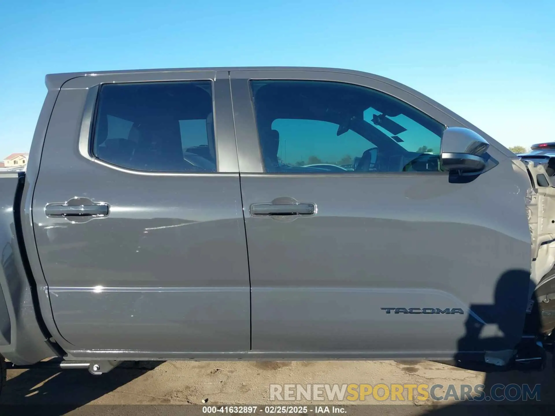 14 Photograph of a damaged car 3TMKB5FNXSM026320 TOYOTA TACOMA 2025