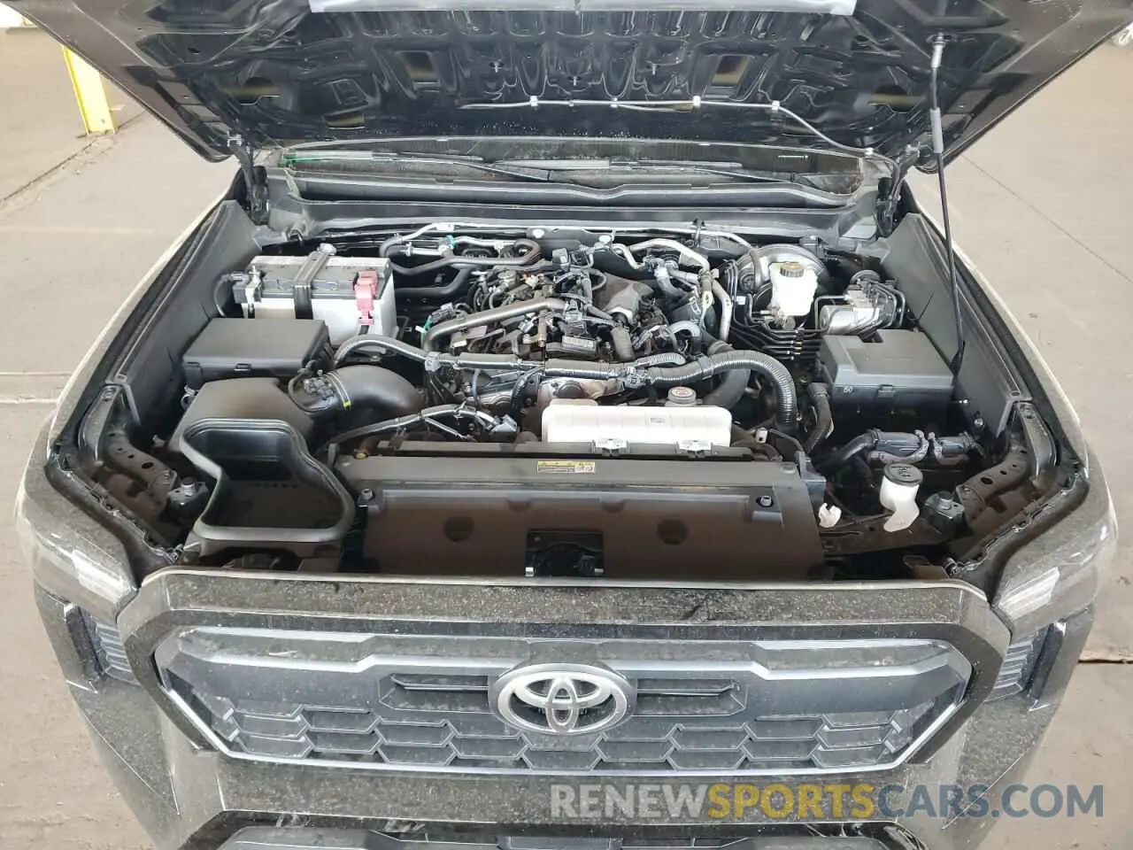 11 Photograph of a damaged car 3TMLB5FN9SM029214 TOYOTA TACOMA 2025