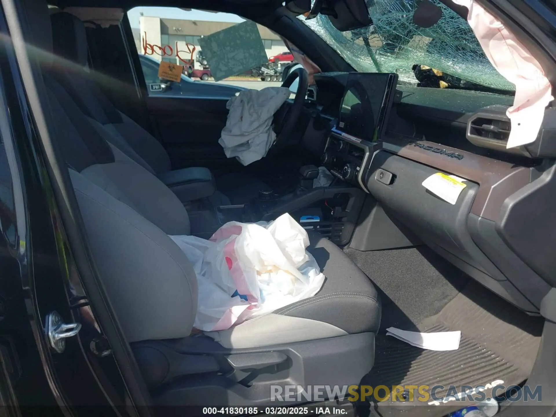 5 Photograph of a damaged car 3TMLB5JN2SM090007 TOYOTA TACOMA 2025