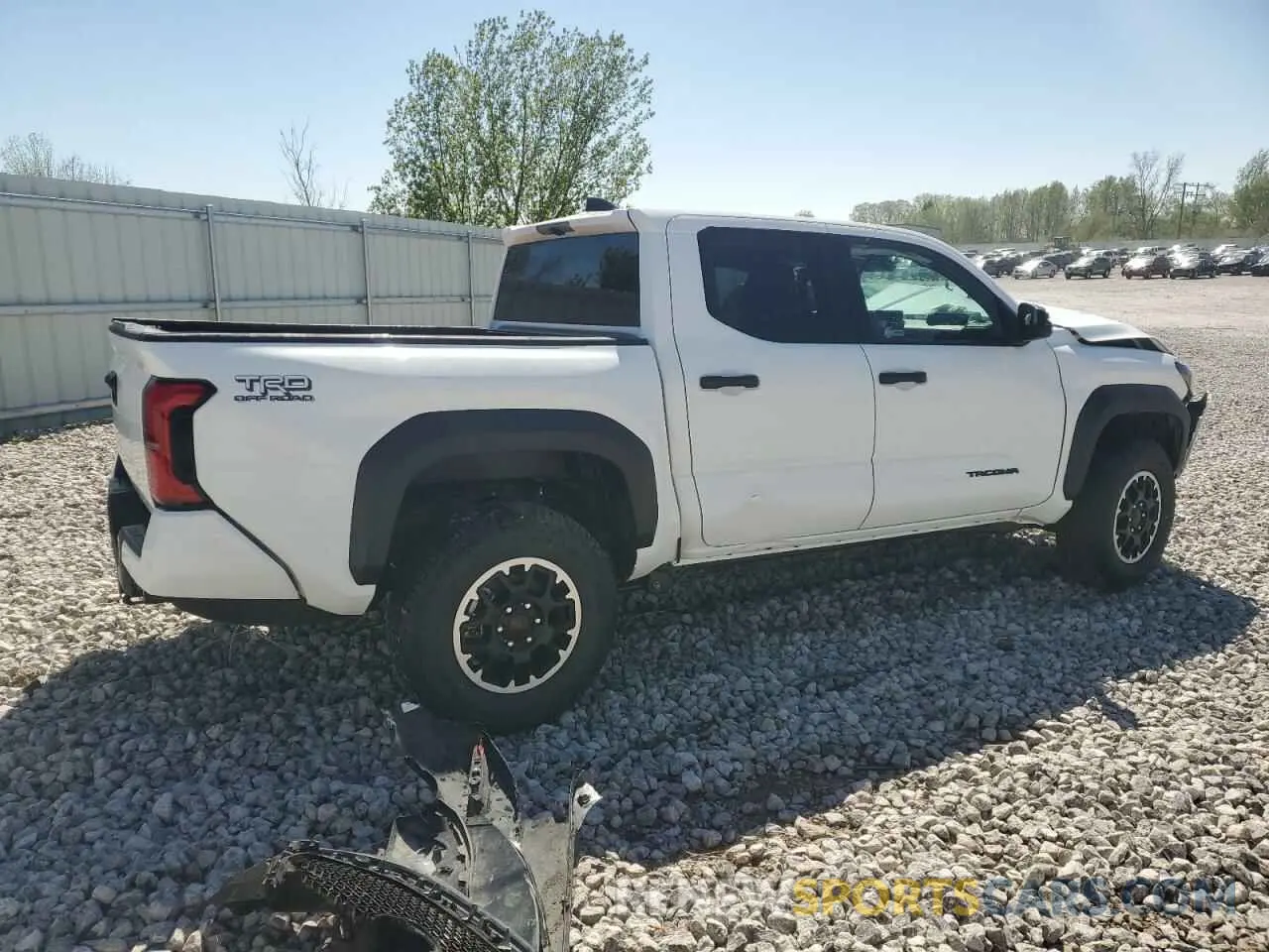 3 Photograph of a damaged car 3TMLB5JN2SM094851 TOYOTA TACOMA 2025