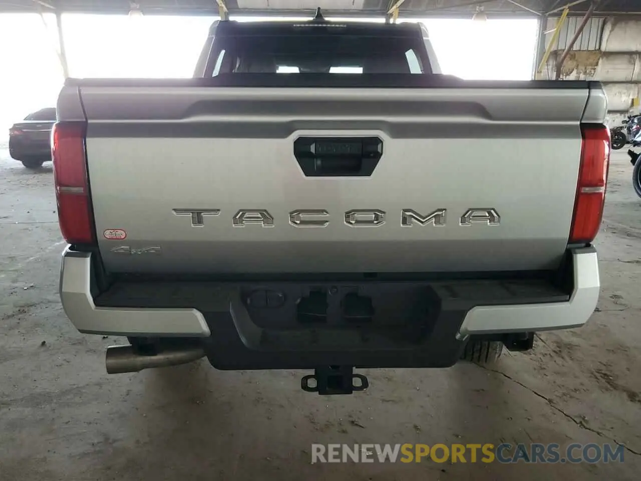 6 Photograph of a damaged car 3TMLB5JN2SM113429 TOYOTA TACOMA 2025