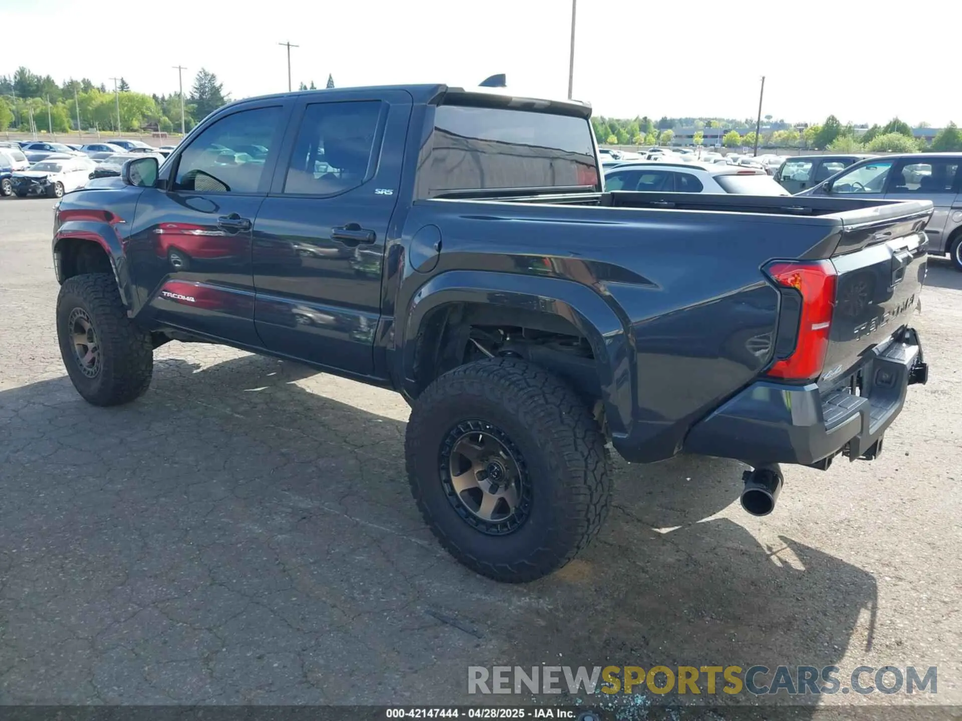 3 Photograph of a damaged car 3TMLB5JN4SM088761 TOYOTA TACOMA 2025