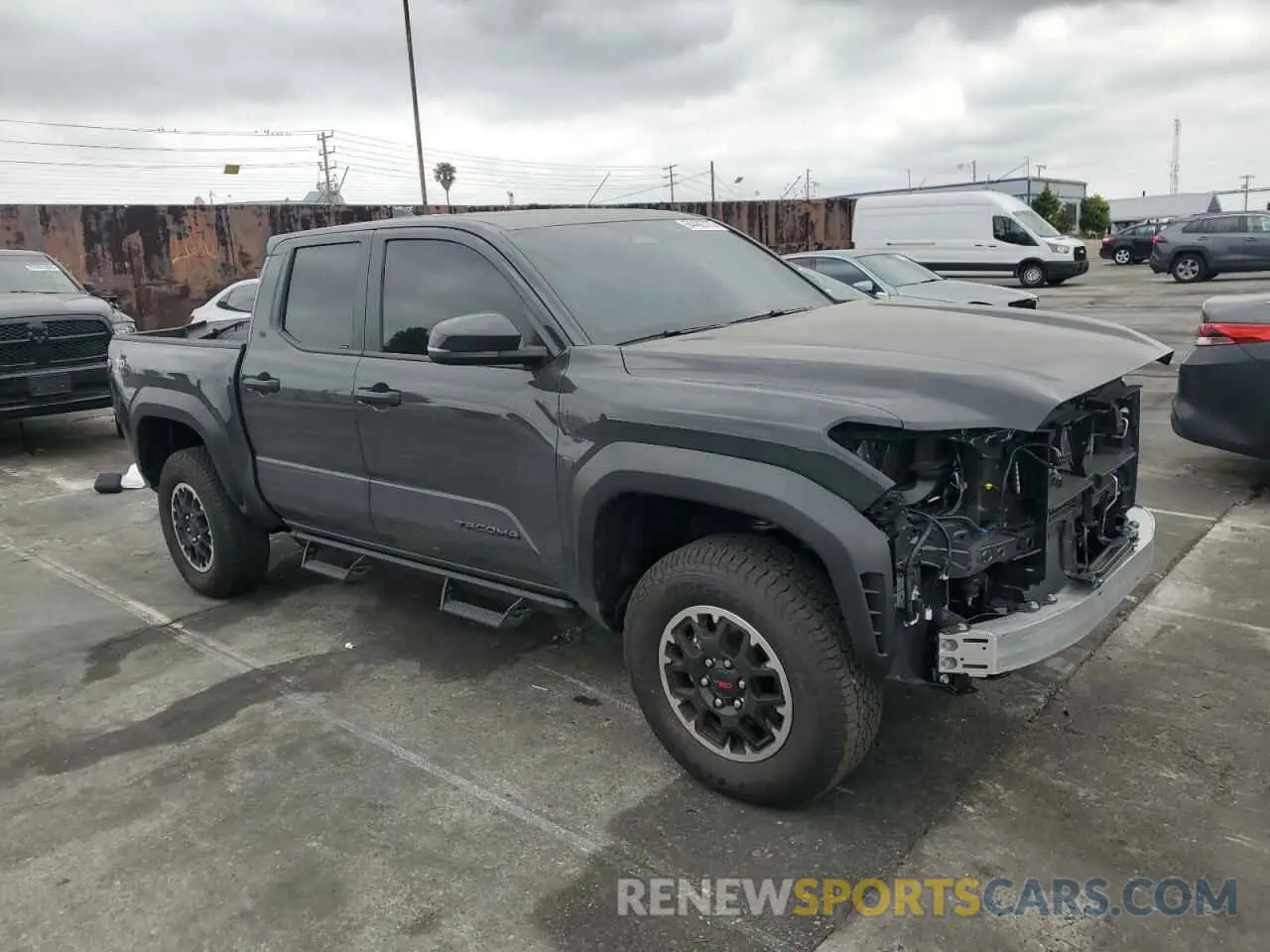 4 Photograph of a damaged car 3TMLB5JN4SM104263 TOYOTA TACOMA 2025