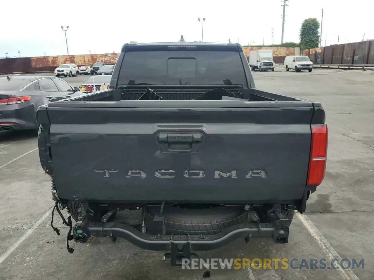 6 Photograph of a damaged car 3TMLB5JN4SM104263 TOYOTA TACOMA 2025