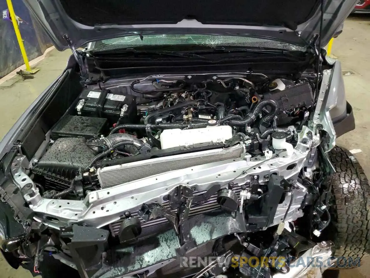 11 Photograph of a damaged car 3TMLB5JN7SM096837 TOYOTA TACOMA 2025