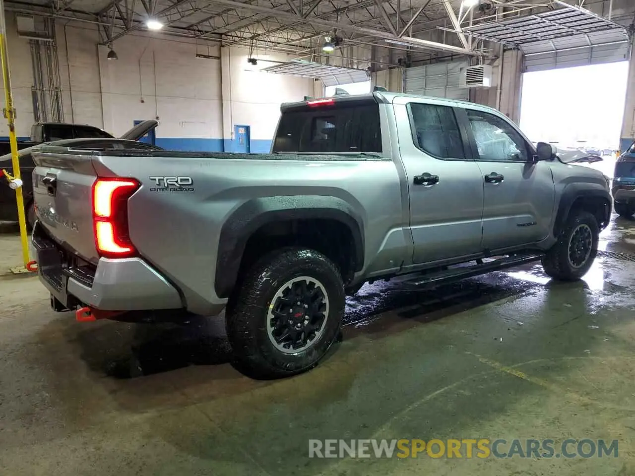 3 Photograph of a damaged car 3TMLB5JN7SM096837 TOYOTA TACOMA 2025