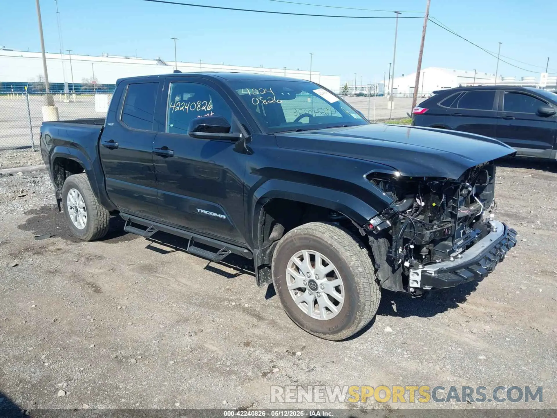1 Photograph of a damaged car 3TMLB5JN8SM105917 TOYOTA TACOMA 2025