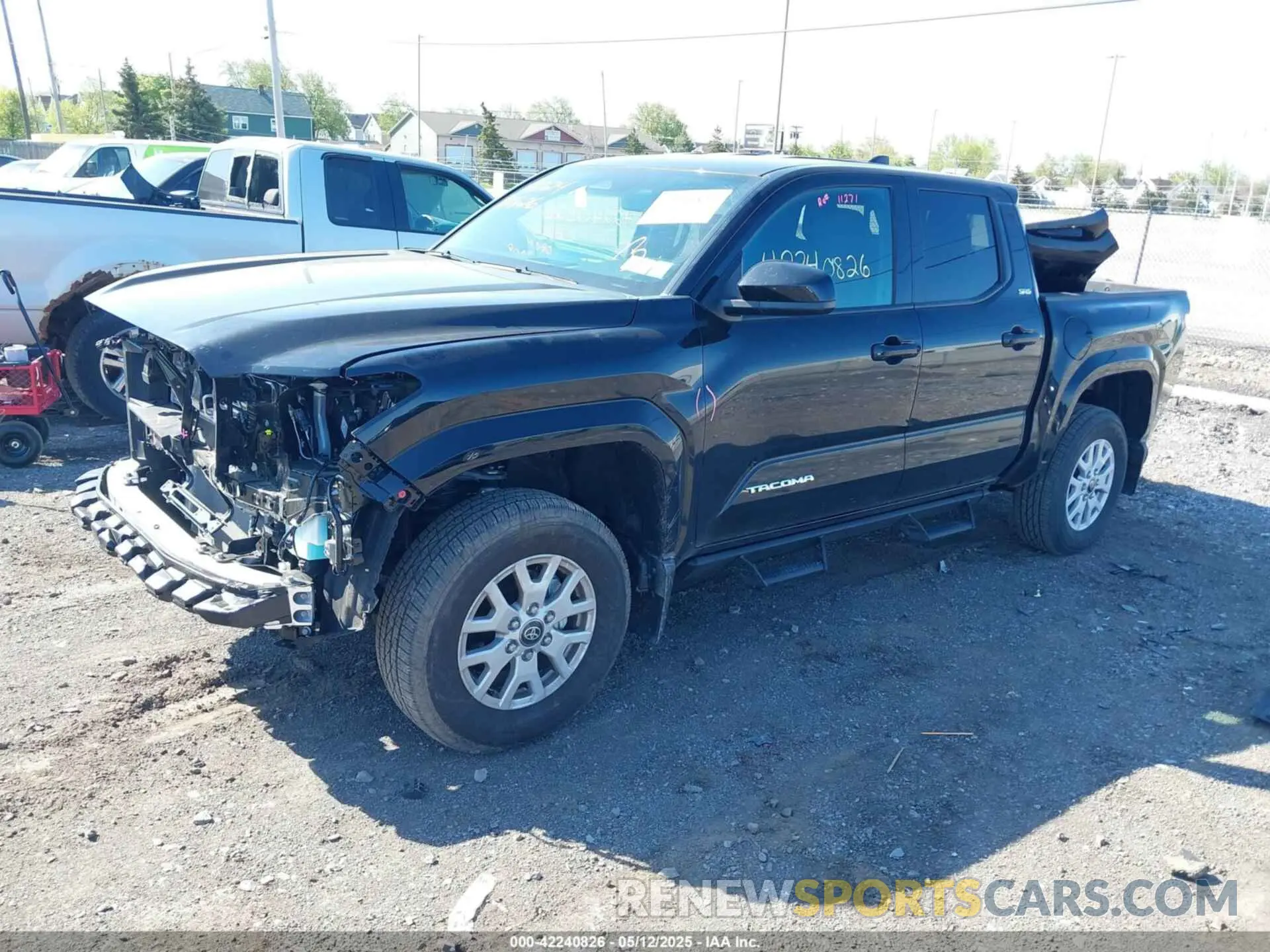 2 Photograph of a damaged car 3TMLB5JN8SM105917 TOYOTA TACOMA 2025