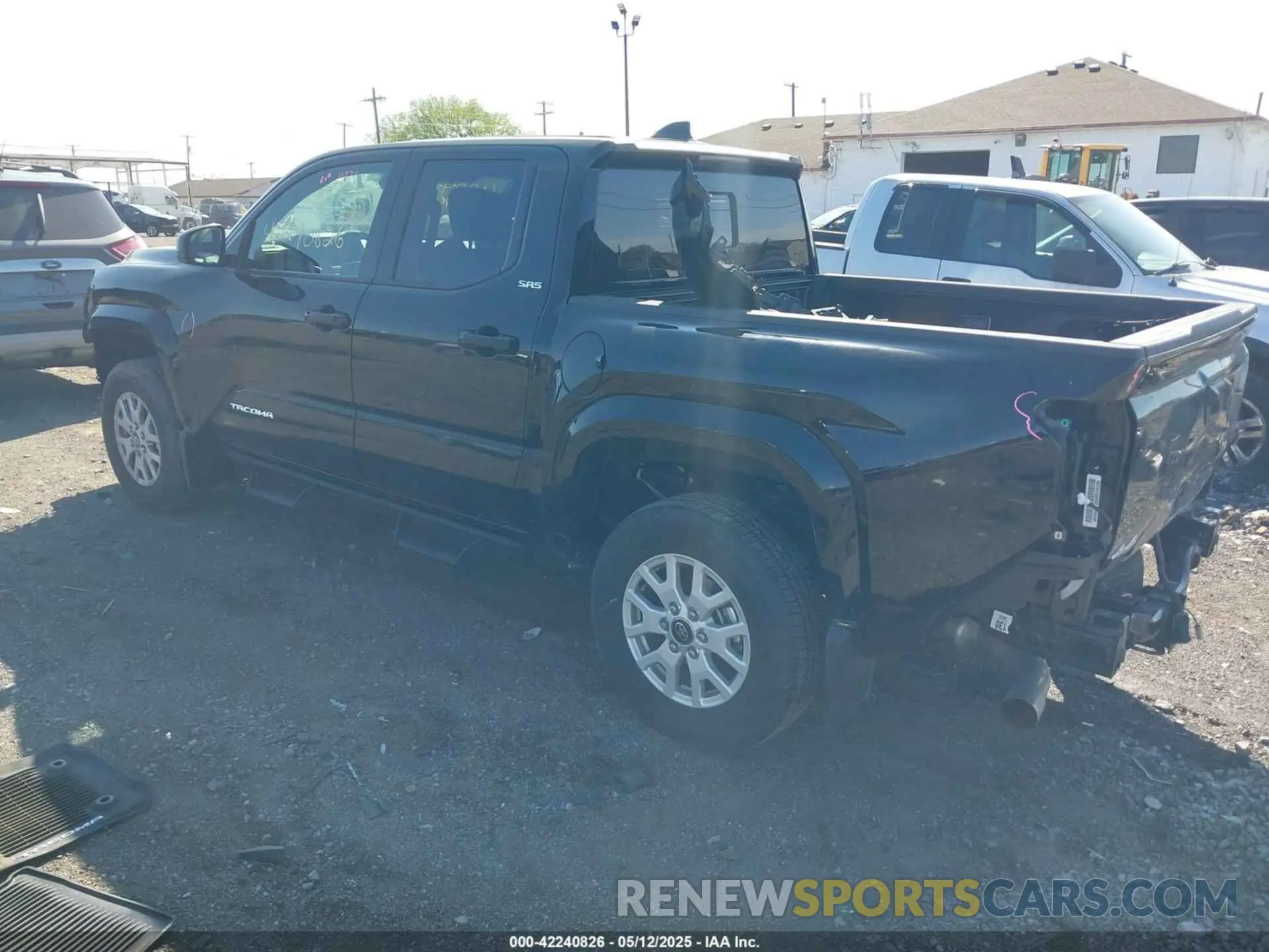 3 Photograph of a damaged car 3TMLB5JN8SM105917 TOYOTA TACOMA 2025