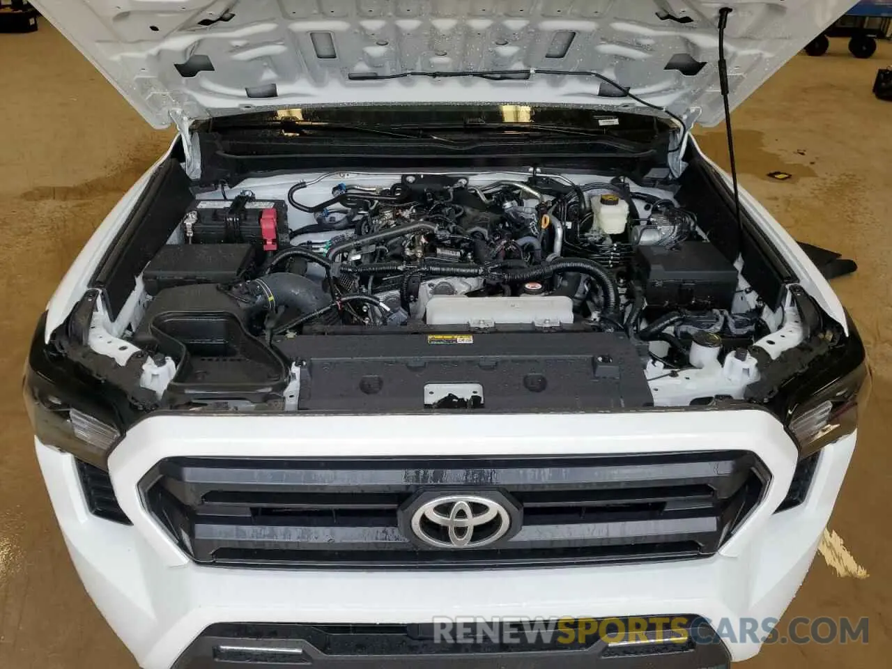 11 Photograph of a damaged car 3TMLB5JN8SM107196 TOYOTA TACOMA 2025