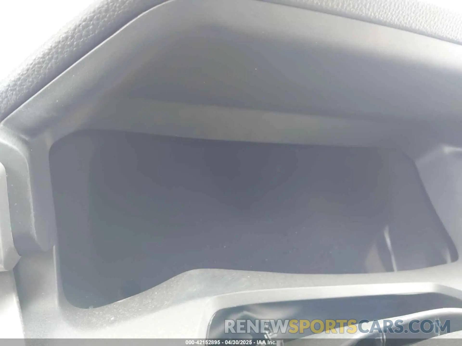 14 Photograph of a damaged car 3TMLB5JNXSM107636 TOYOTA TACOMA 2025