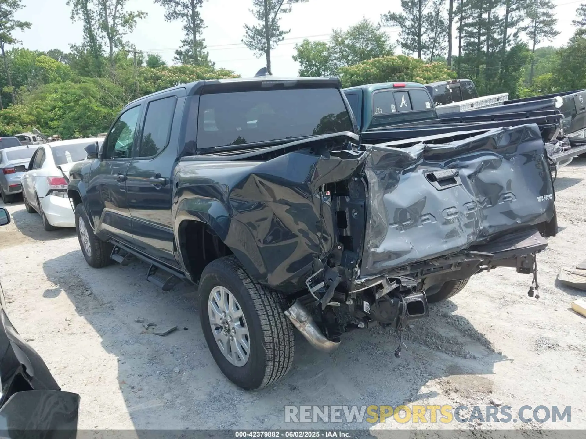 3 Photograph of a damaged car 3TYKD5HN4ST025904 TOYOTA TACOMA 2025