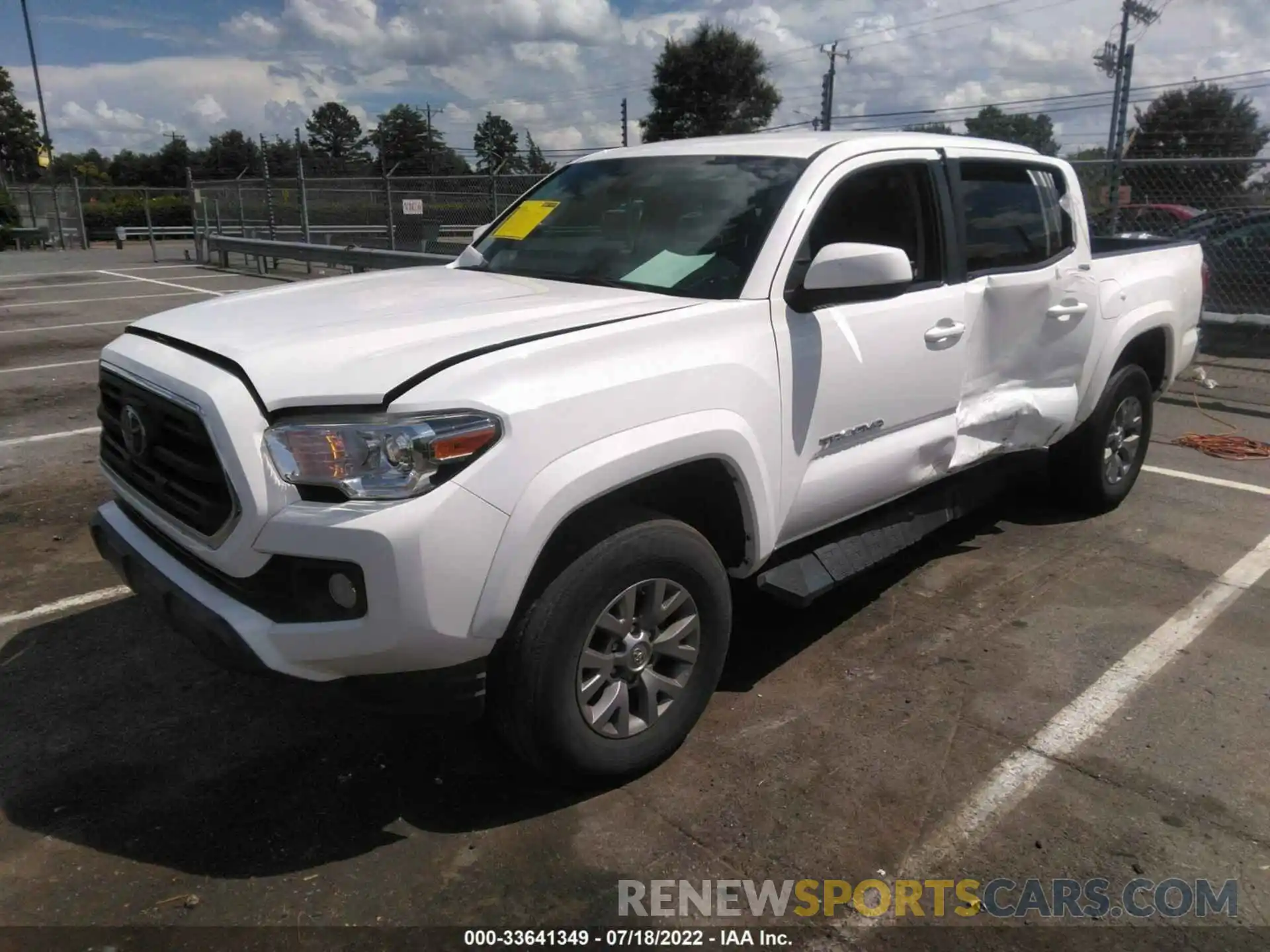 2 Photograph of a damaged car 3TMAZ5CN3KM104416 TOYOTA TACOMA 2WD 2019