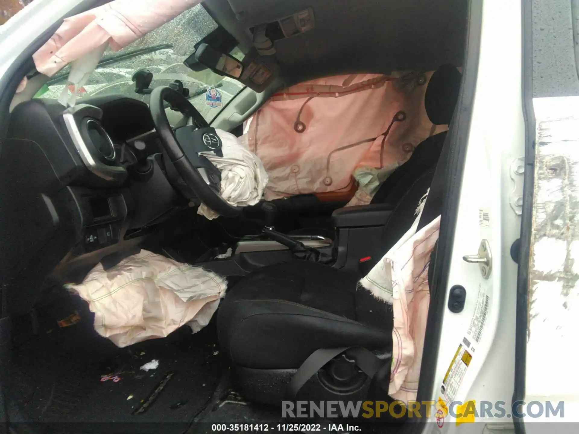 5 Photograph of a damaged car 3TMAZ5CN3KM104531 TOYOTA TACOMA 2WD 2019