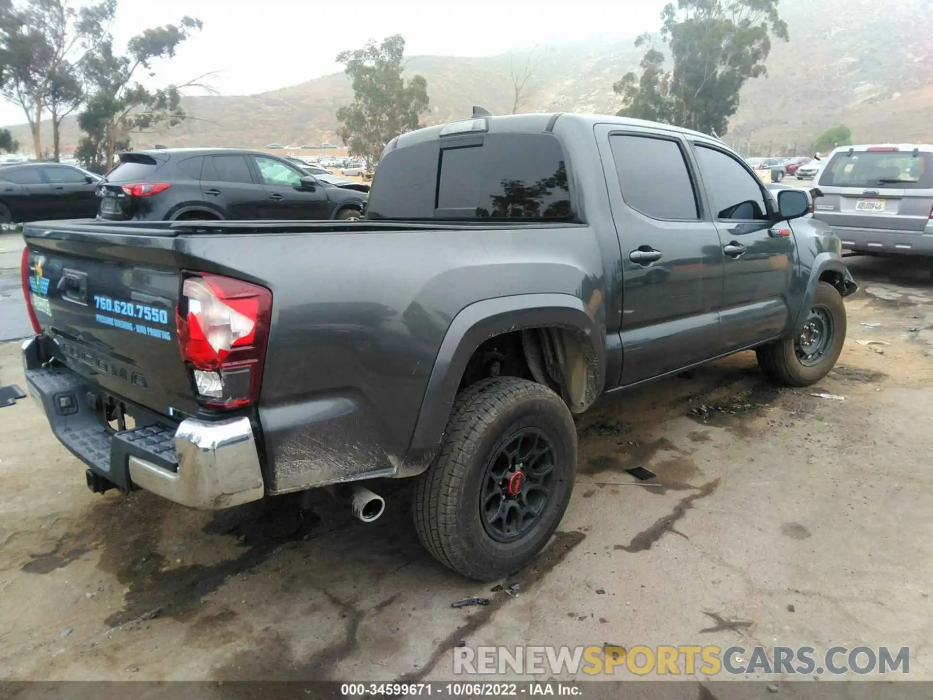 4 Photograph of a damaged car 3TMAZ5CN9KM084320 TOYOTA TACOMA 2WD 2019