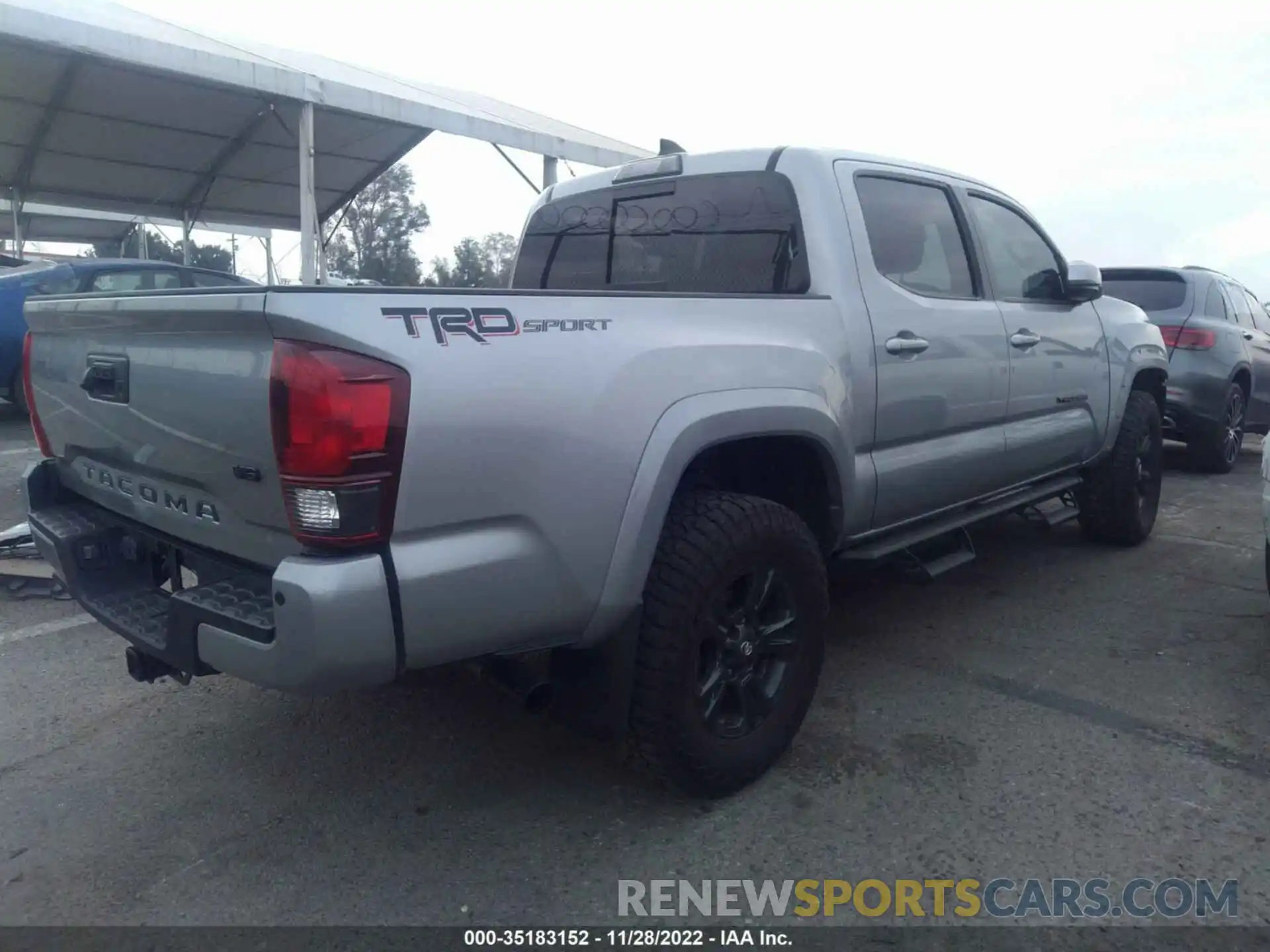 4 Photograph of a damaged car 3TMAZ5CN9KM084494 TOYOTA TACOMA 2WD 2019