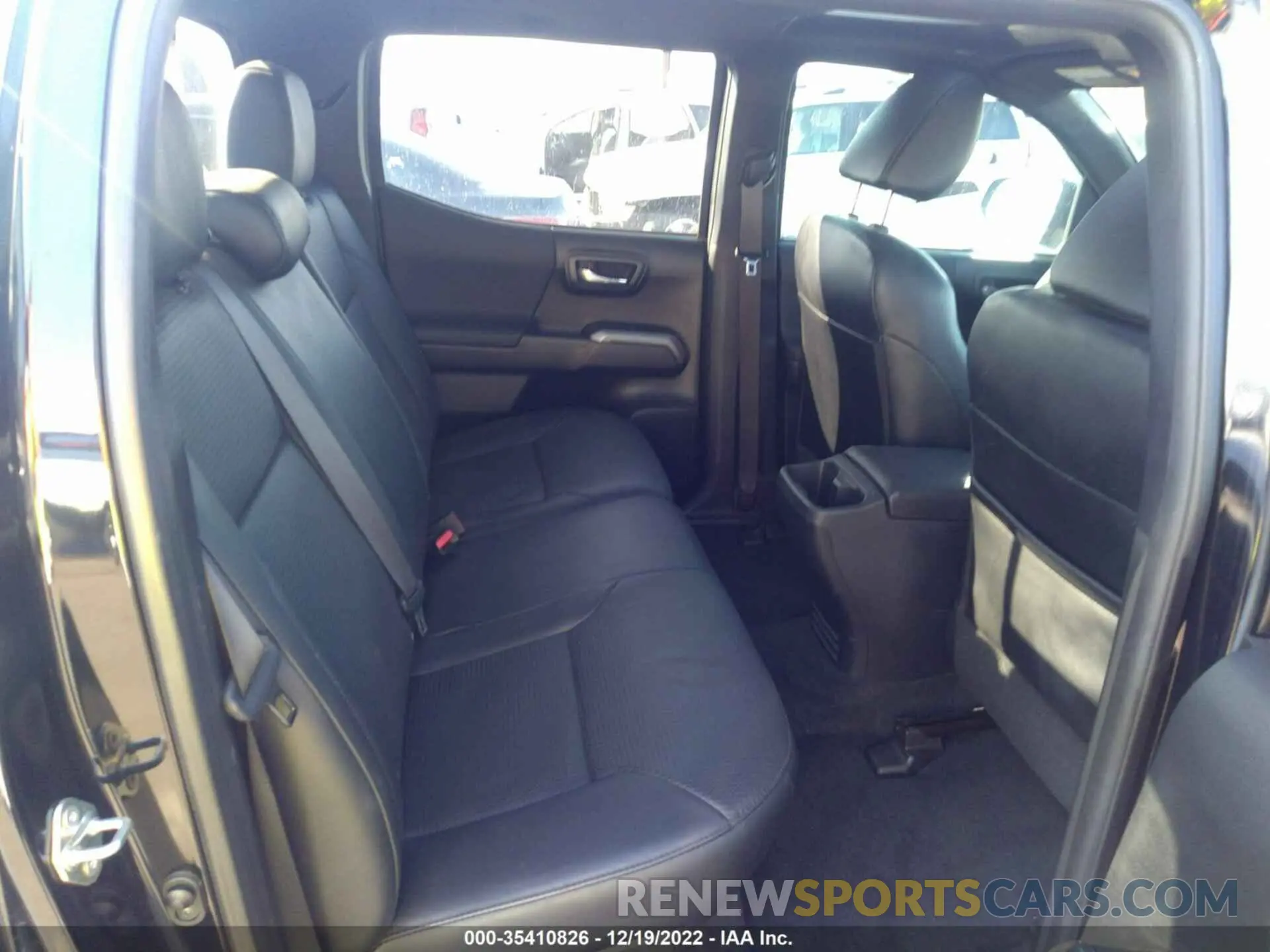 8 Photograph of a damaged car 3TMAZ5CNXKM085914 TOYOTA TACOMA 2WD 2019
