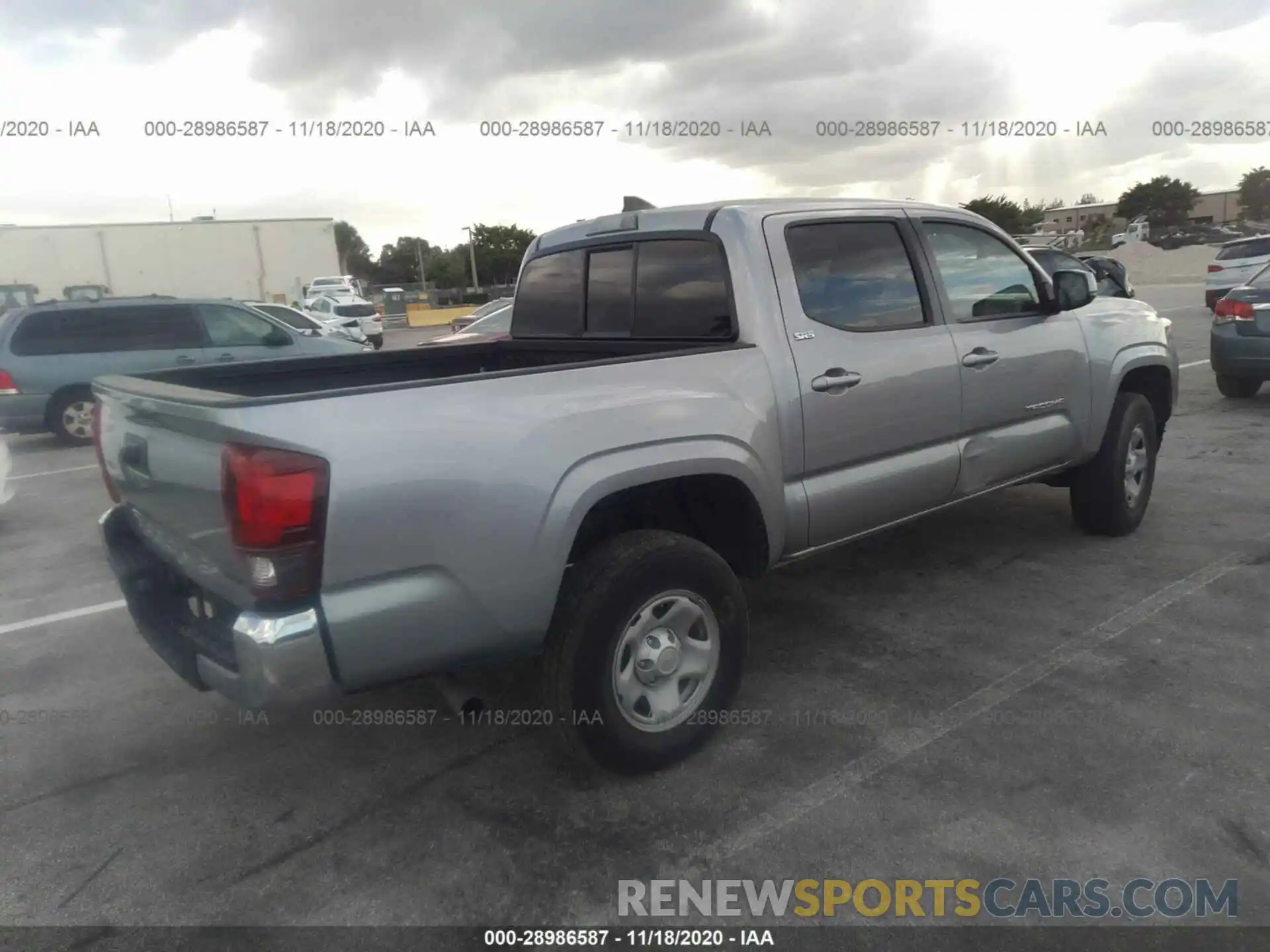 4 Photograph of a damaged car 5TFAX5GN3KX139936 TOYOTA TACOMA 2WD 2019