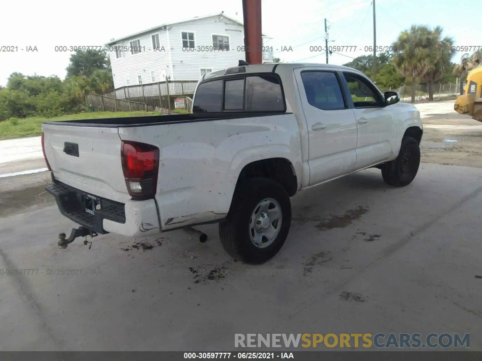 4 Photograph of a damaged car 5TFAX5GN7KX147411 TOYOTA TACOMA 2WD 2019