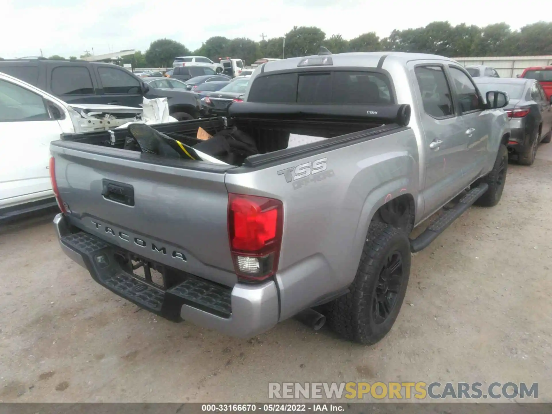 4 Photograph of a damaged car 5TFAX5GNXKX160069 TOYOTA TACOMA 2WD 2019