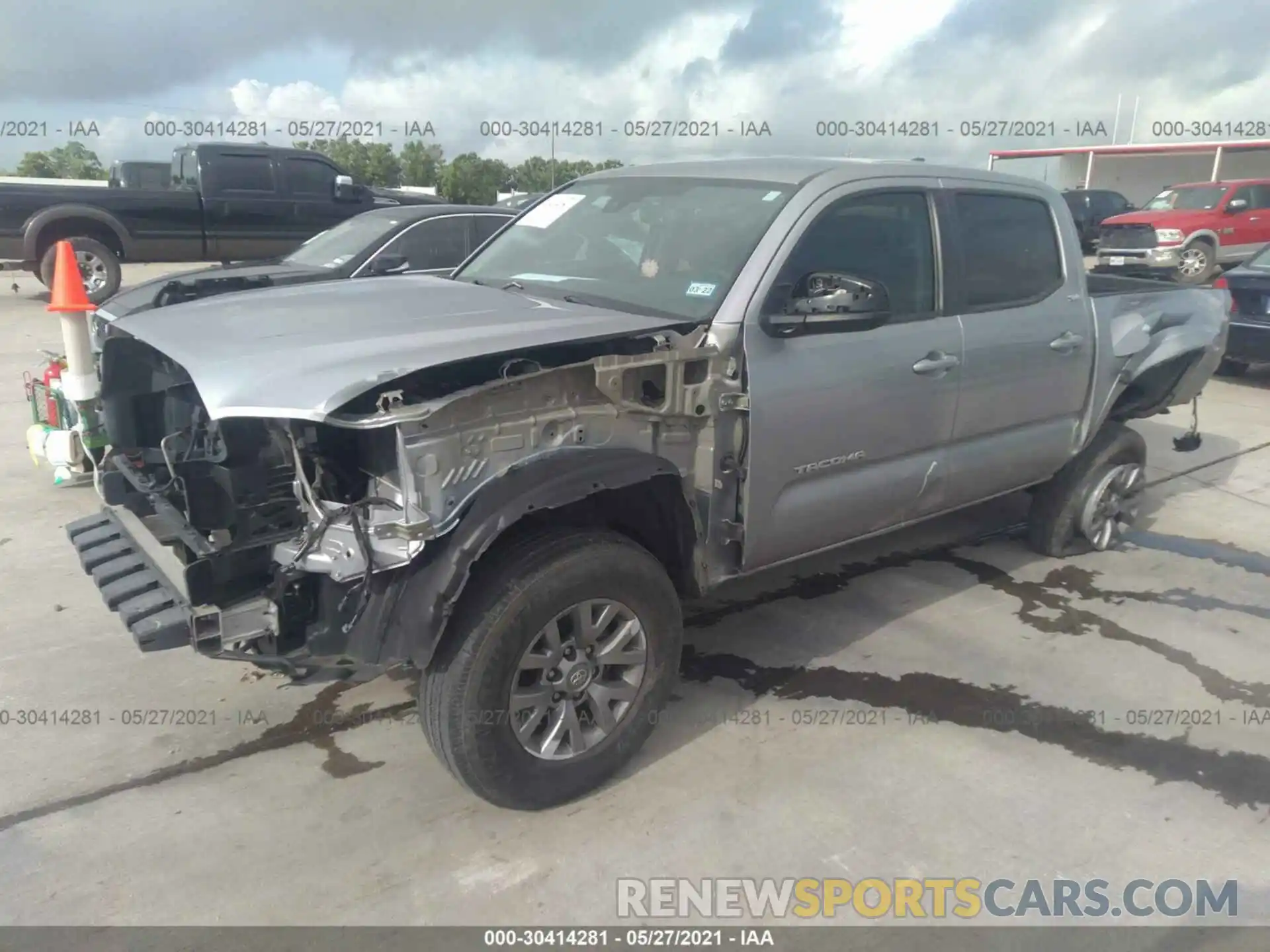 2 Photograph of a damaged car 5TFAZ5CN0KX076892 TOYOTA TACOMA 2WD 2019