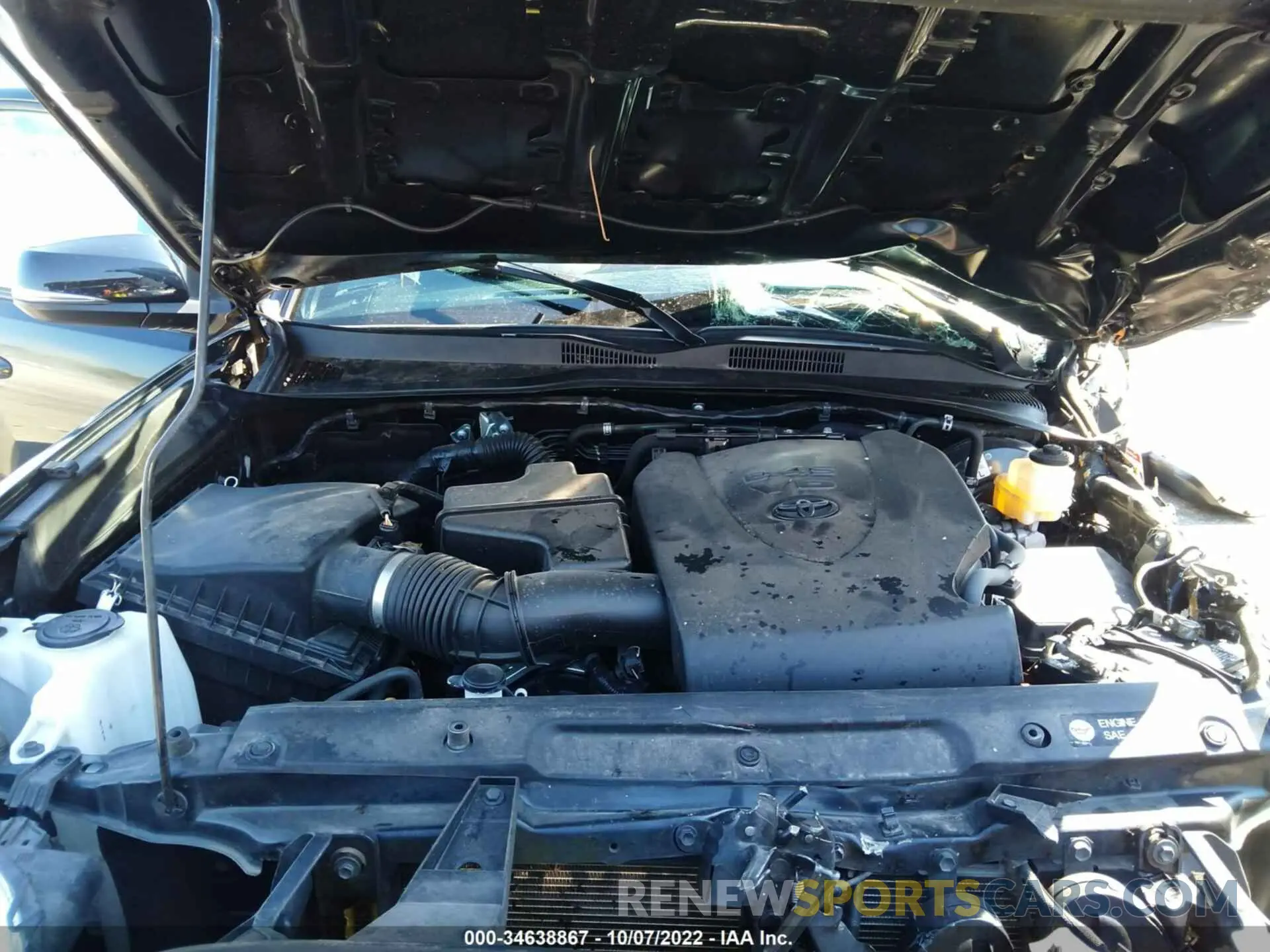 10 Photograph of a damaged car 5TFAZ5CN0KX080988 TOYOTA TACOMA 2WD 2019