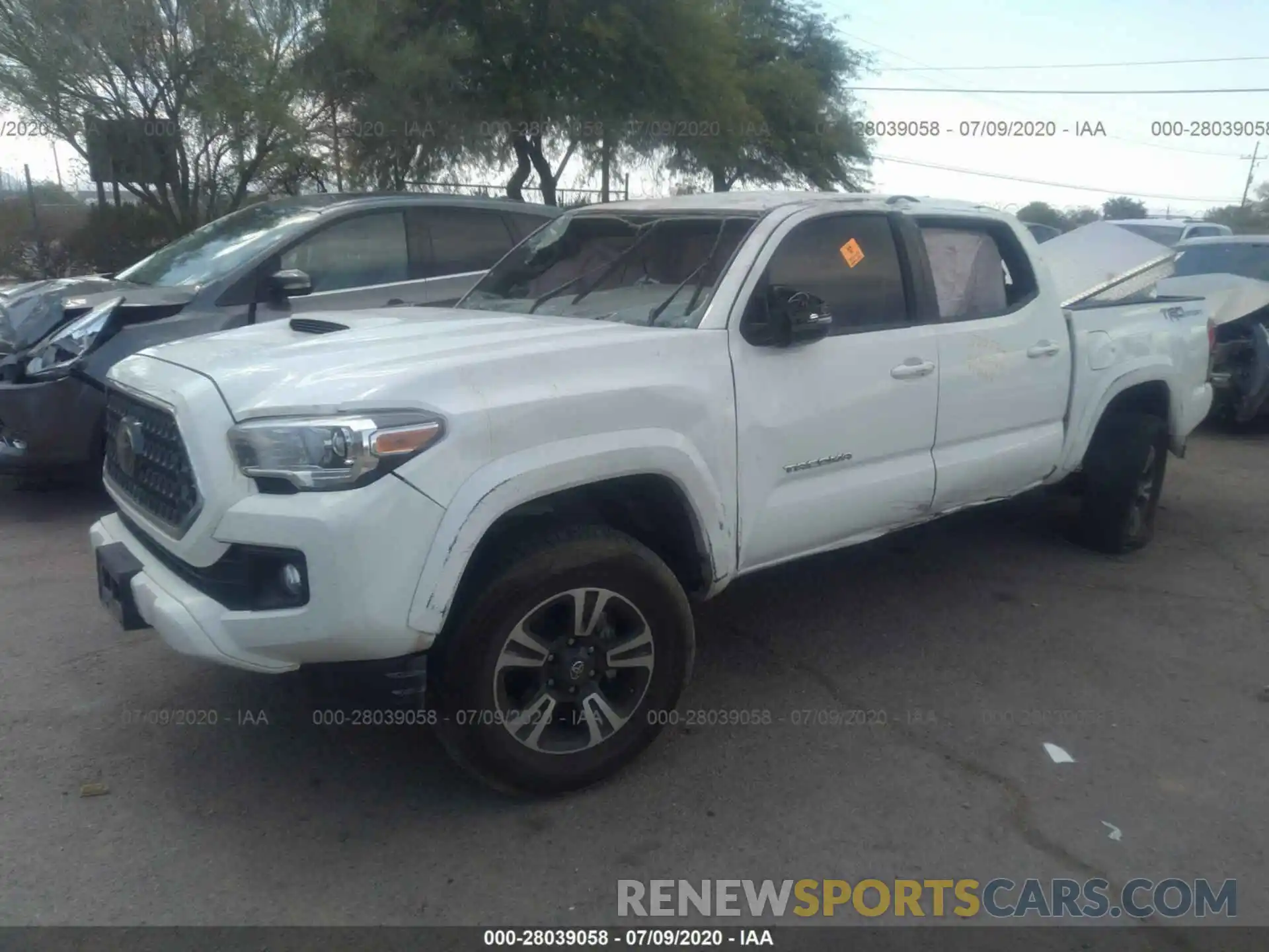 2 Photograph of a damaged car 5TFAZ5CN2KX076473 TOYOTA TACOMA 2WD 2019