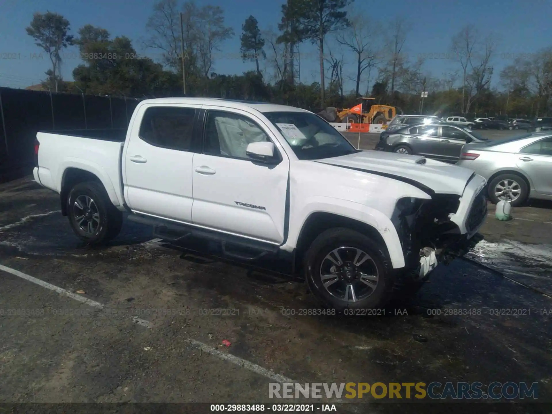 1 Photograph of a damaged car 5TFAZ5CN5KX077536 TOYOTA TACOMA 2WD 2019