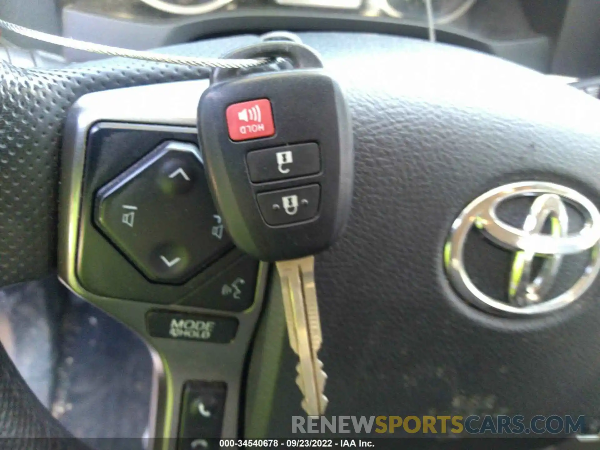 11 Photograph of a damaged car 5TFAZ5CNXKX074664 TOYOTA TACOMA 2WD 2019