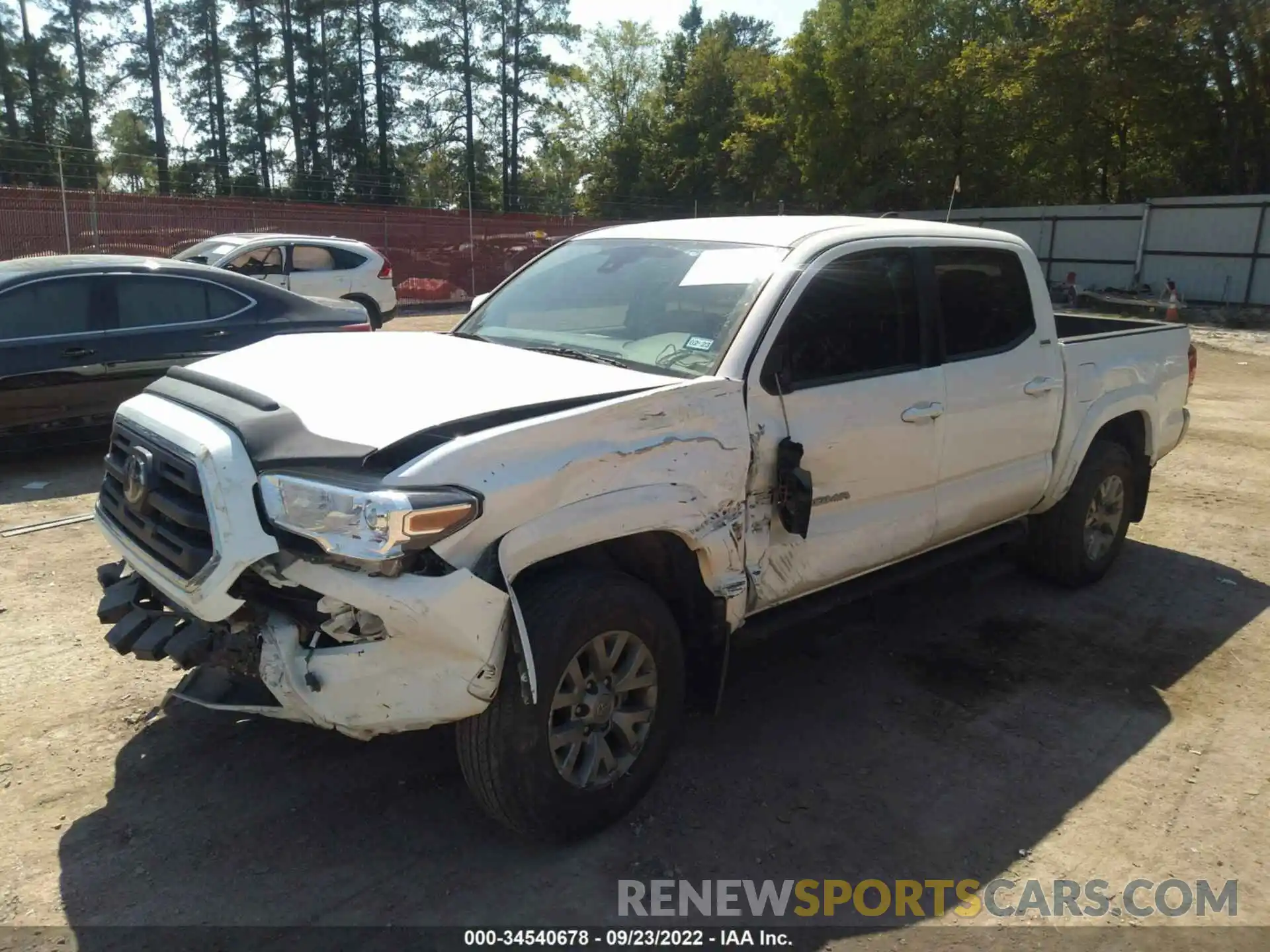 2 Photograph of a damaged car 5TFAZ5CNXKX074664 TOYOTA TACOMA 2WD 2019