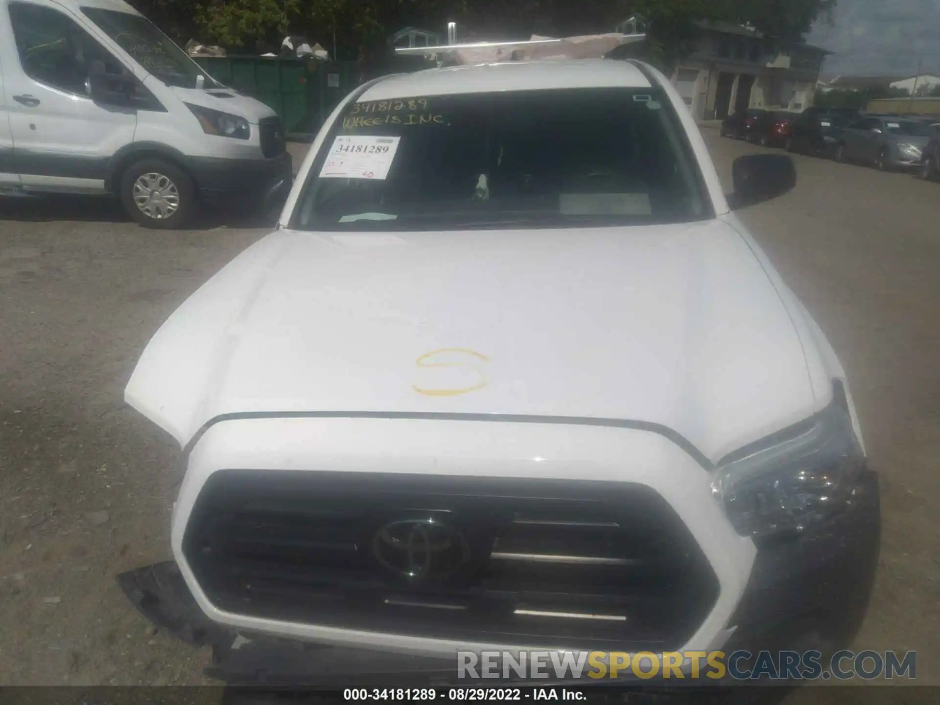 10 Photograph of a damaged car 5TFRX5GN1KX147648 TOYOTA TACOMA 2WD 2019