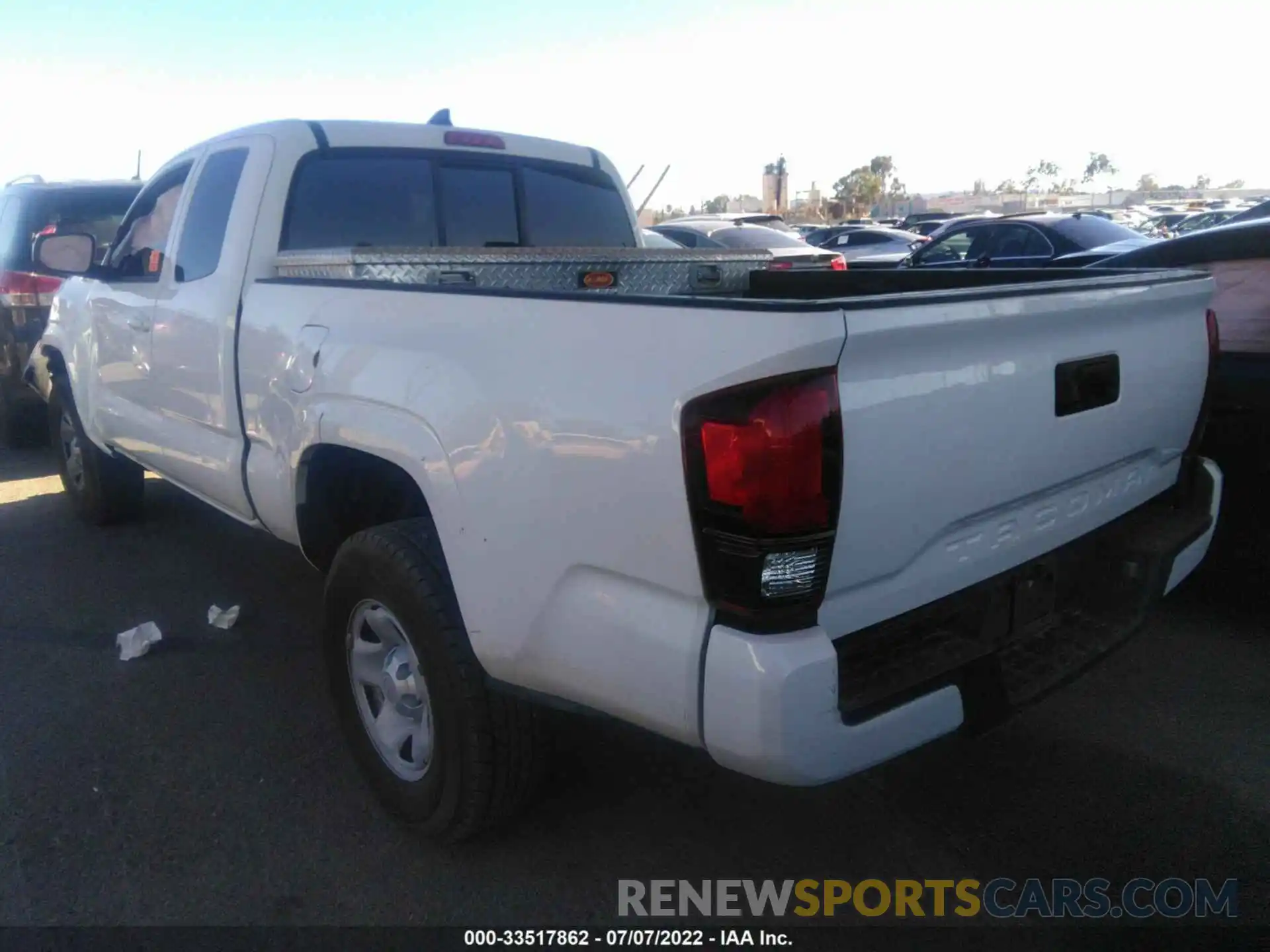 3 Photograph of a damaged car 5TFRX5GN2KX143138 TOYOTA TACOMA 2WD 2019