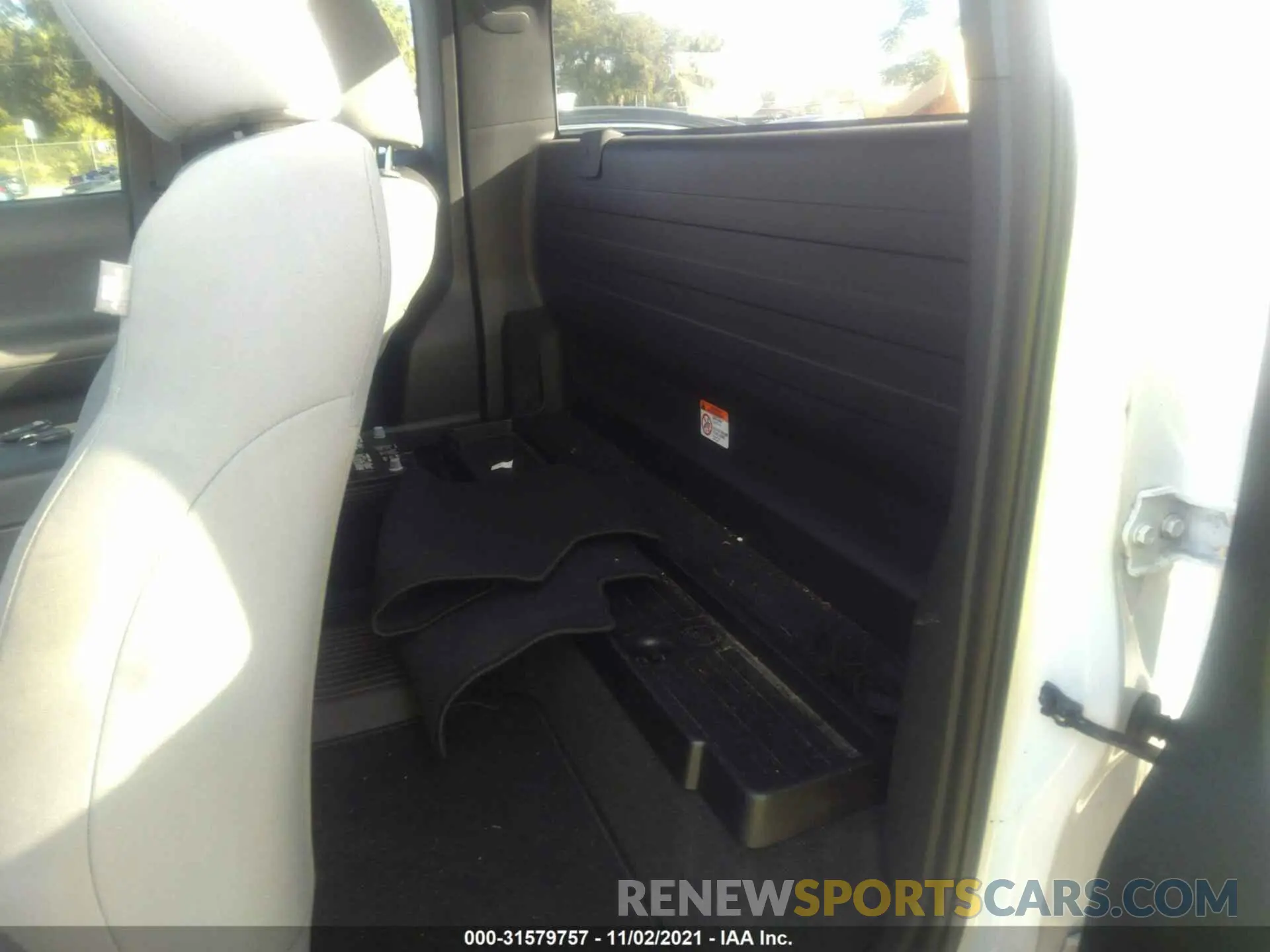 8 Photograph of a damaged car 5TFRX5GN2KX159047 TOYOTA TACOMA 2WD 2019
