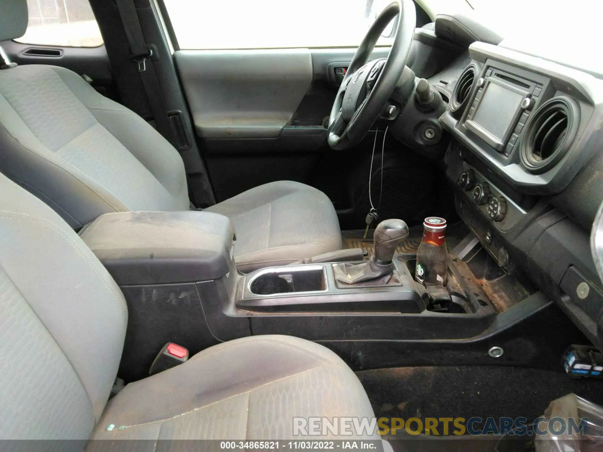 5 Photograph of a damaged car 5TFRX5GN5KX163576 TOYOTA TACOMA 2WD 2019