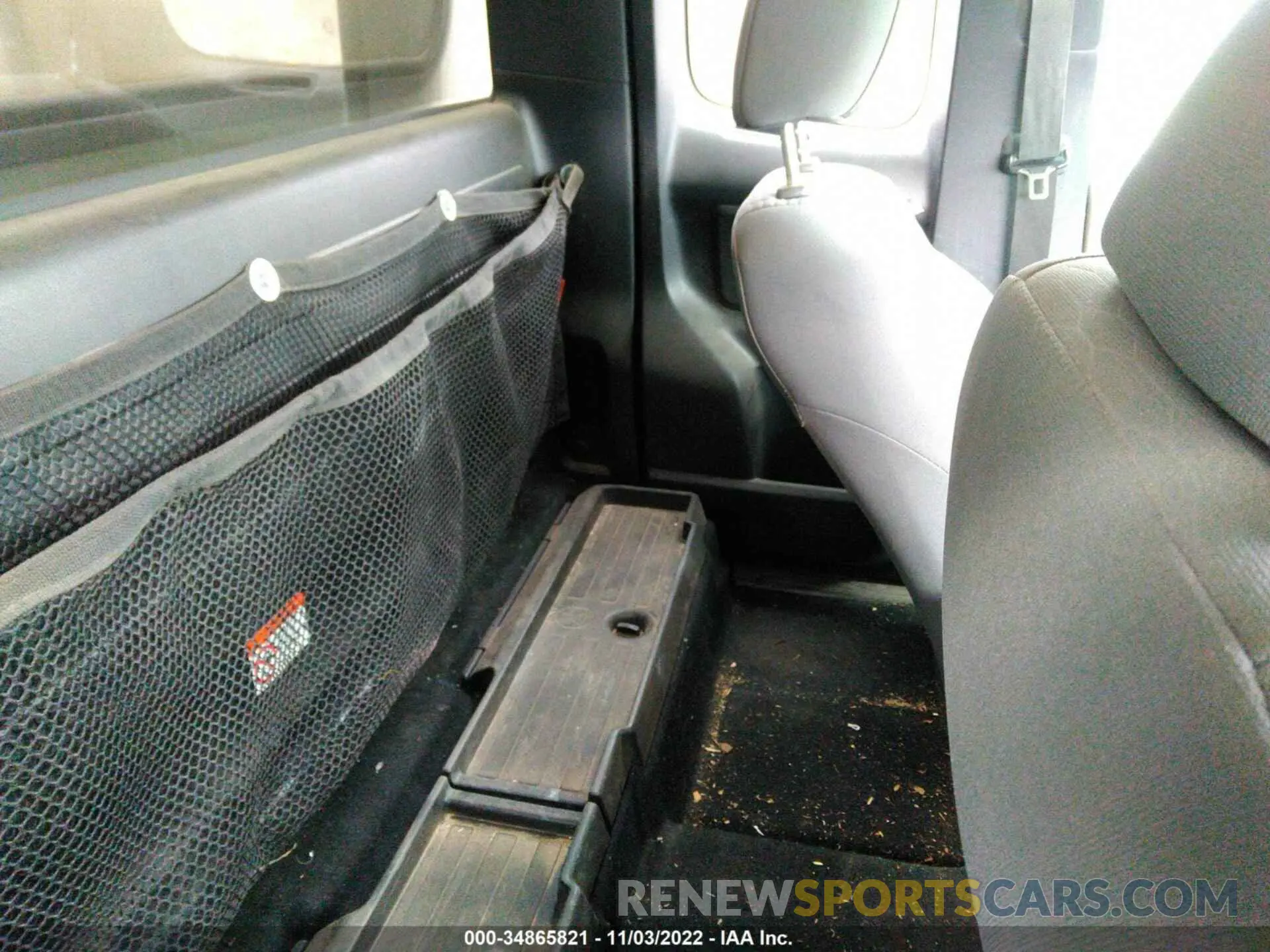 8 Photograph of a damaged car 5TFRX5GN5KX163576 TOYOTA TACOMA 2WD 2019