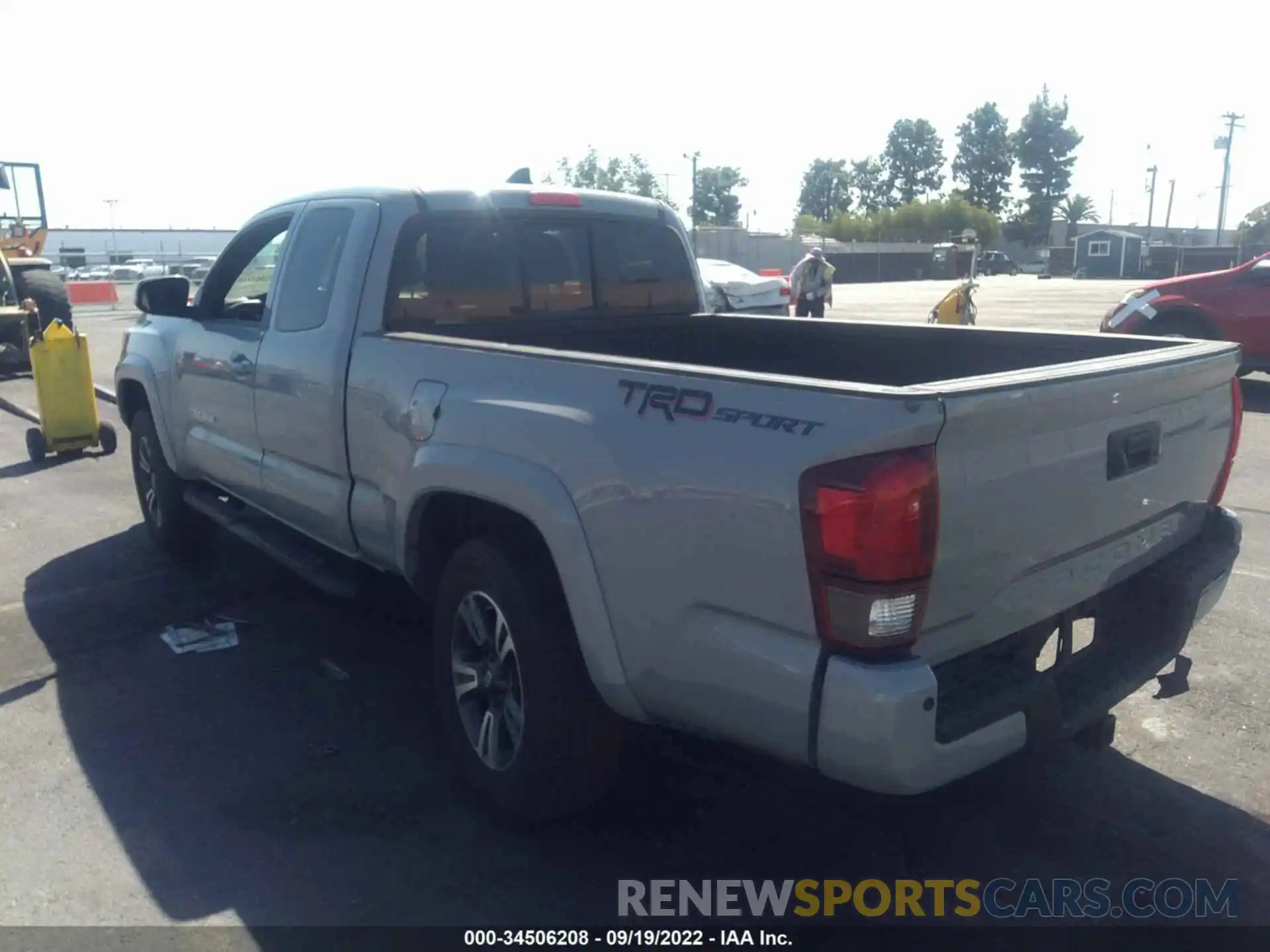 3 Photograph of a damaged car 5TFRZ5CN0KX079715 TOYOTA TACOMA 2WD 2019