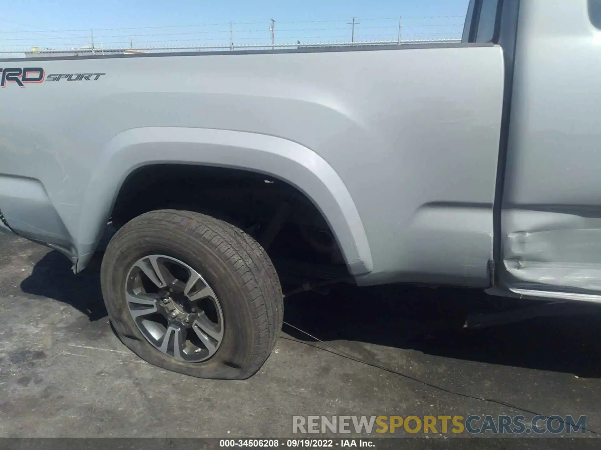 6 Photograph of a damaged car 5TFRZ5CN0KX079715 TOYOTA TACOMA 2WD 2019