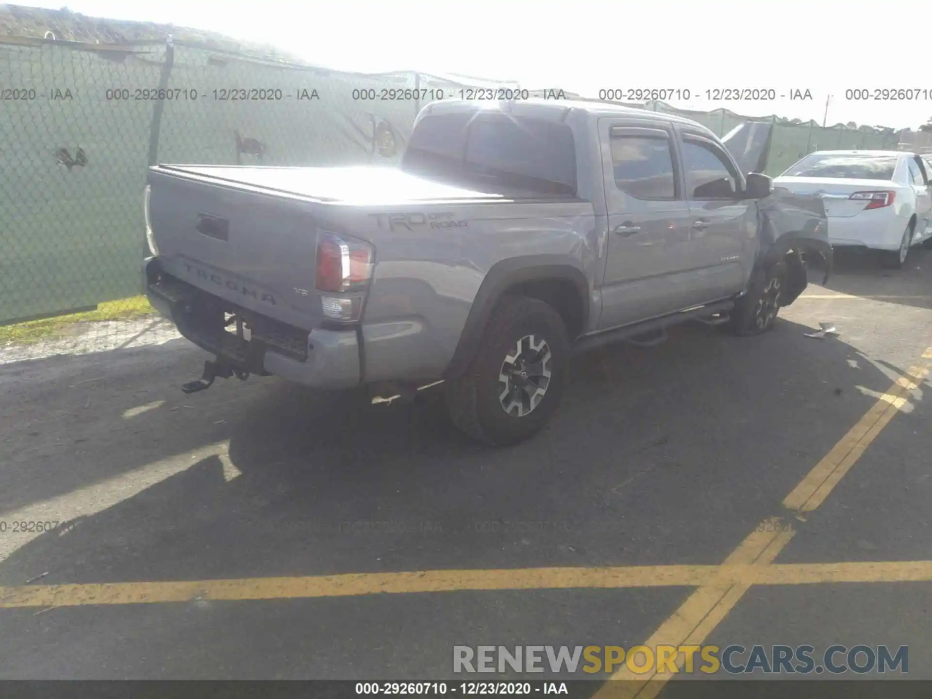 4 Photograph of a damaged car 3TMAZ5CN0LM133275 TOYOTA TACOMA 2WD 2020