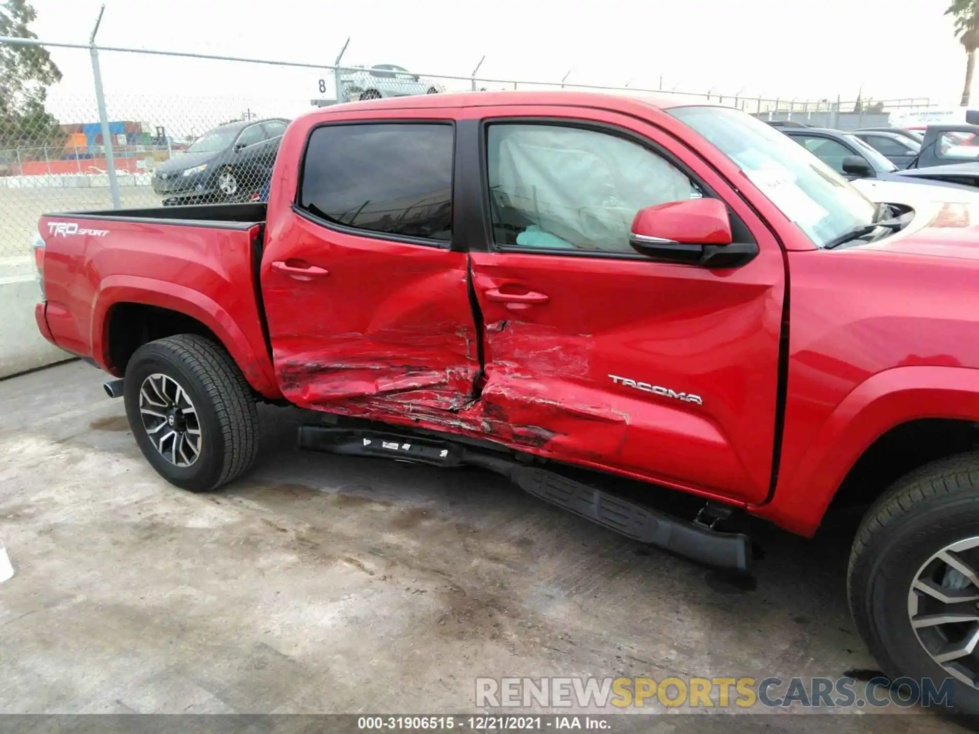 6 Photograph of a damaged car 3TMAZ5CN1LM115013 TOYOTA TACOMA 2WD 2020