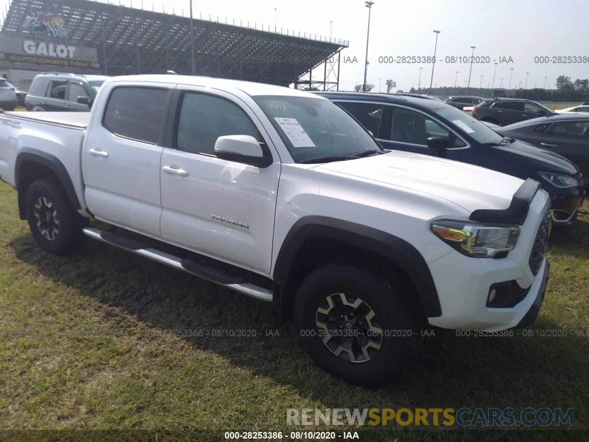 1 Photograph of a damaged car 3TMAZ5CN2LM124724 TOYOTA TACOMA 2WD 2020
